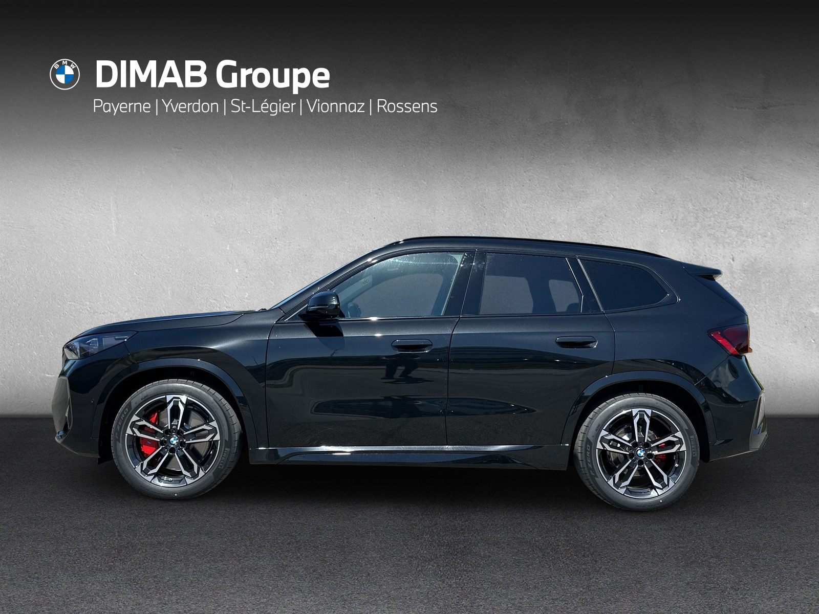 BMW iX1 xDrive 30 M Sport Pro-showroom-element-1