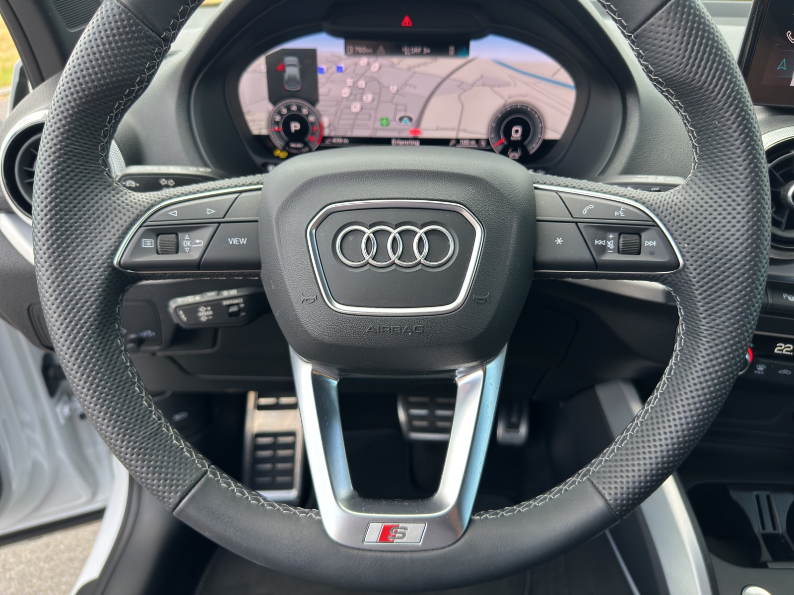 AUDI Q2 35 TFSI advanced S-tronic-image-13