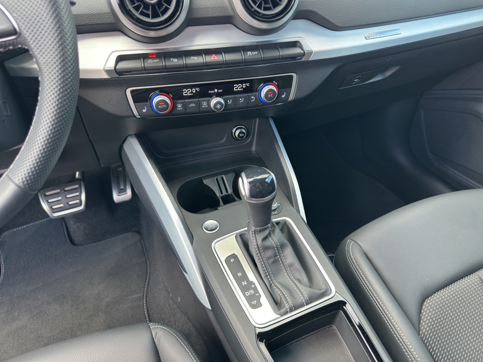 AUDI Q2 35 TFSI advanced S-tronic-image-15