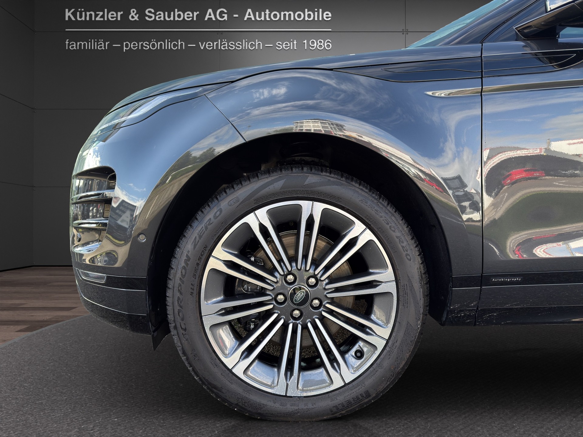 LAND ROVER Range Rover Evoque P 270e Autobiography AT9-showroom-element-2