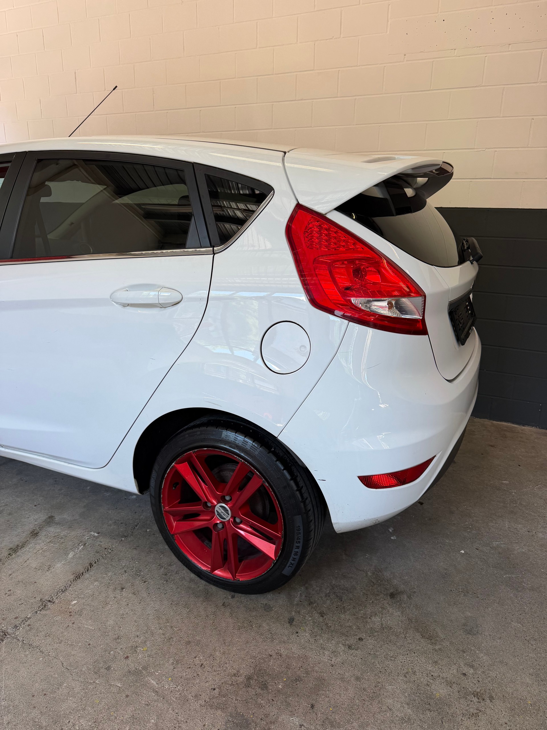 FORD Fiesta 1.4 16V Colourline //NEU AB MFK!-image-6
