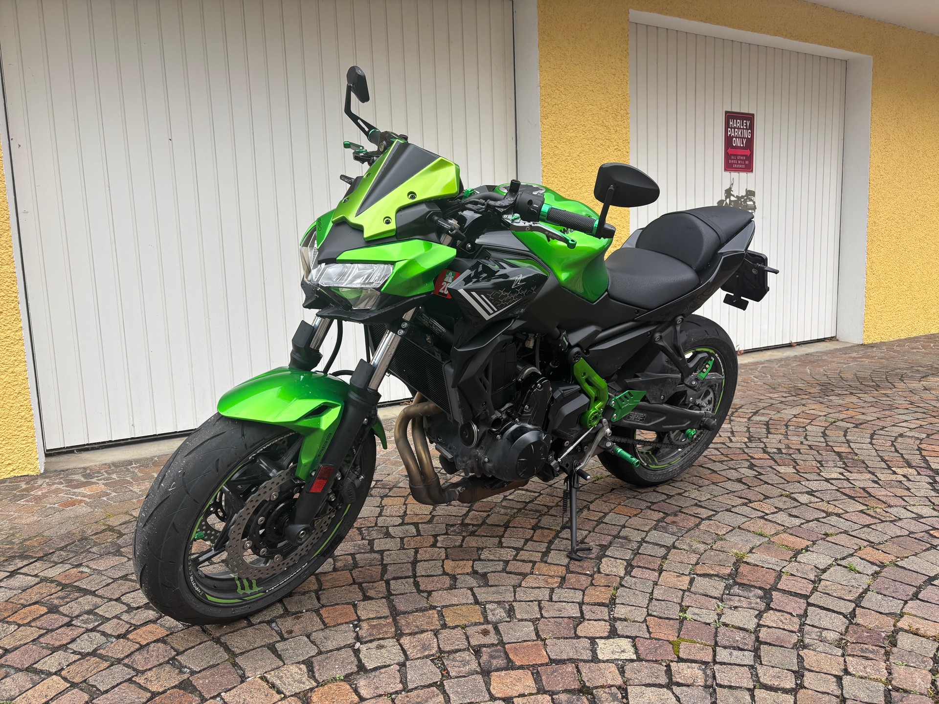 KAWASAKI Z 650-image-2