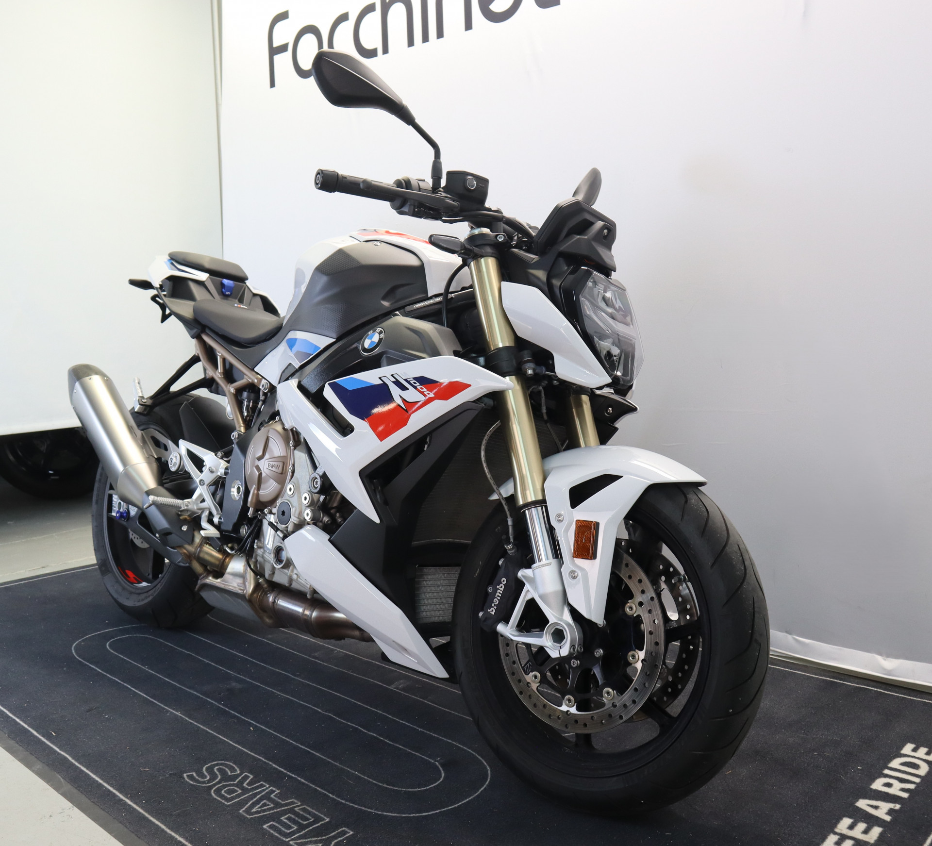 BMW S 1000 R M-image-3