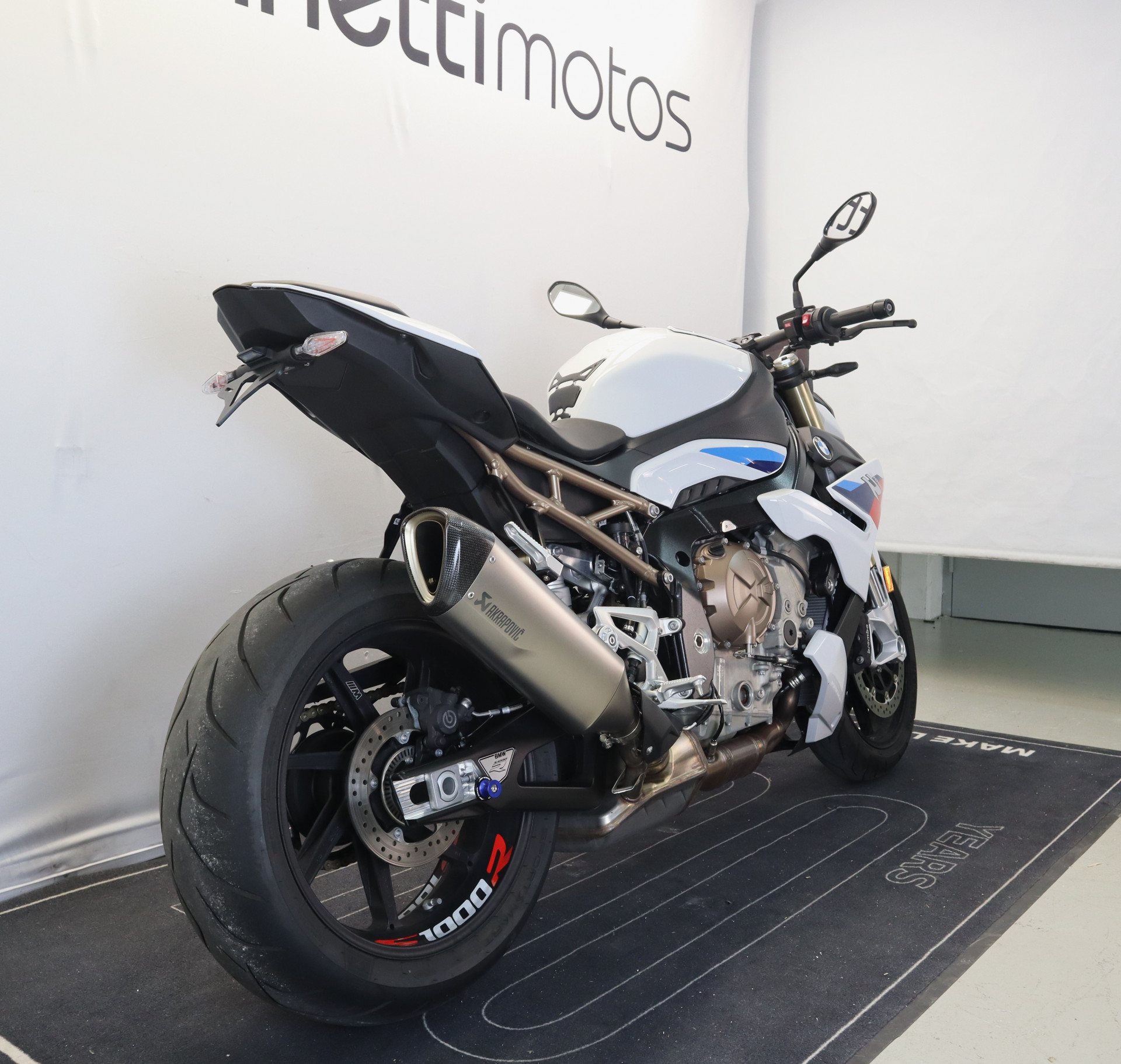 BMW S 1000 R M-image-1
