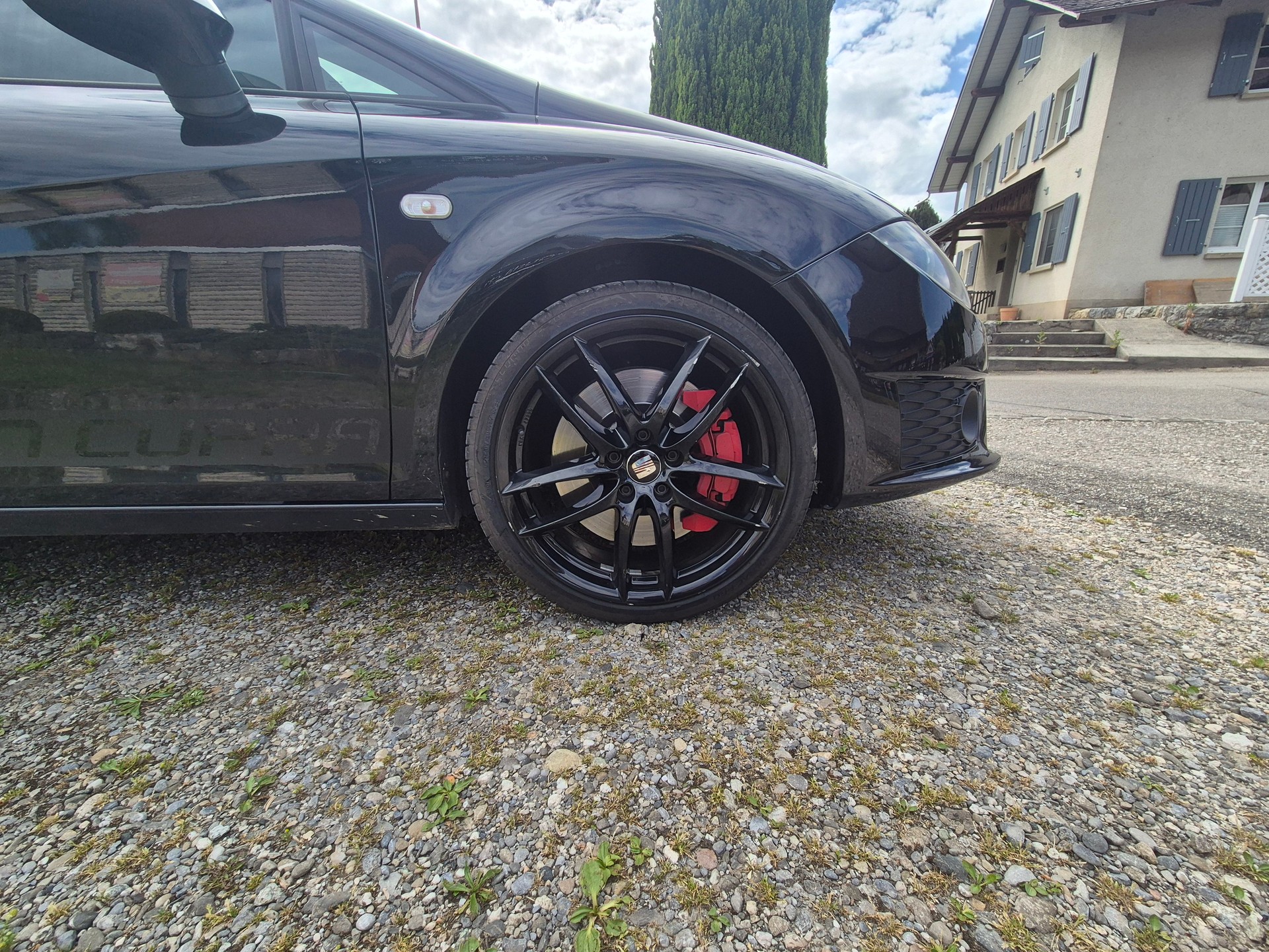 SEAT Leon 2.0 TSI Cupra R310-image-5