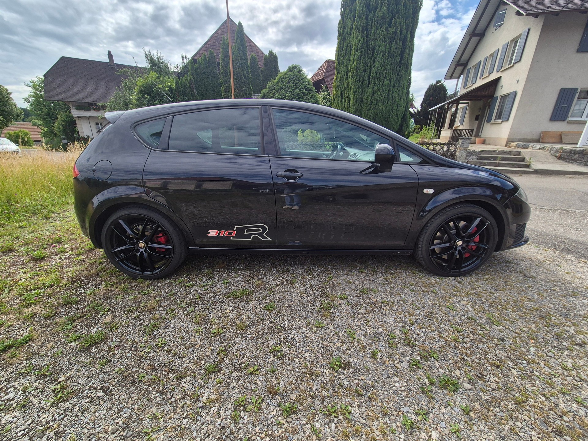 SEAT Leon 2.0 TSI Cupra R310-image-3