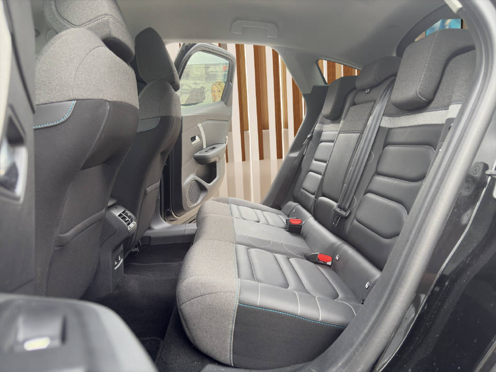 CITROEN C4 1.2 PureTech Shine 155 PS-image-12