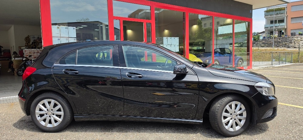 MERCEDES-BENZ A 180 Style-showroom-element-1