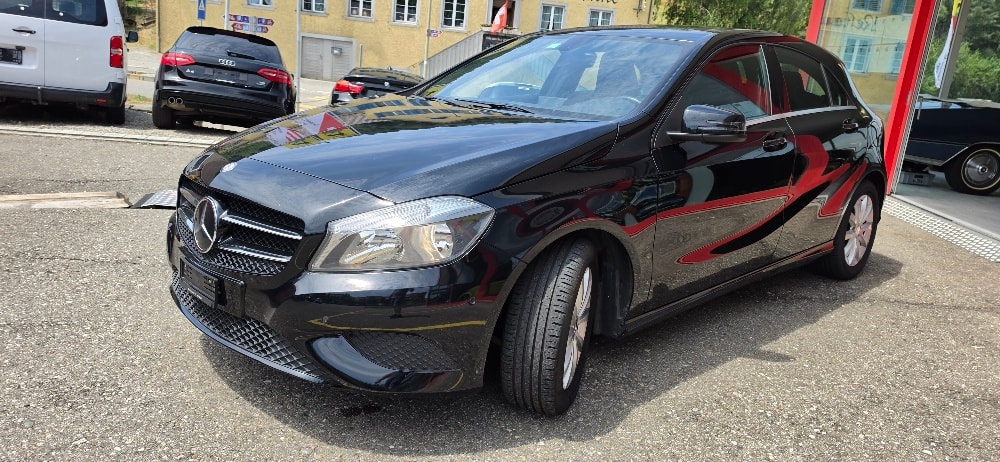 MERCEDES-BENZ A 180 Style-image-6