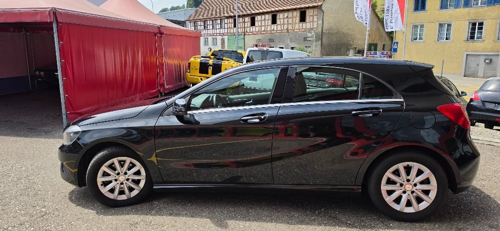 MERCEDES-BENZ A 180 Style-image-5