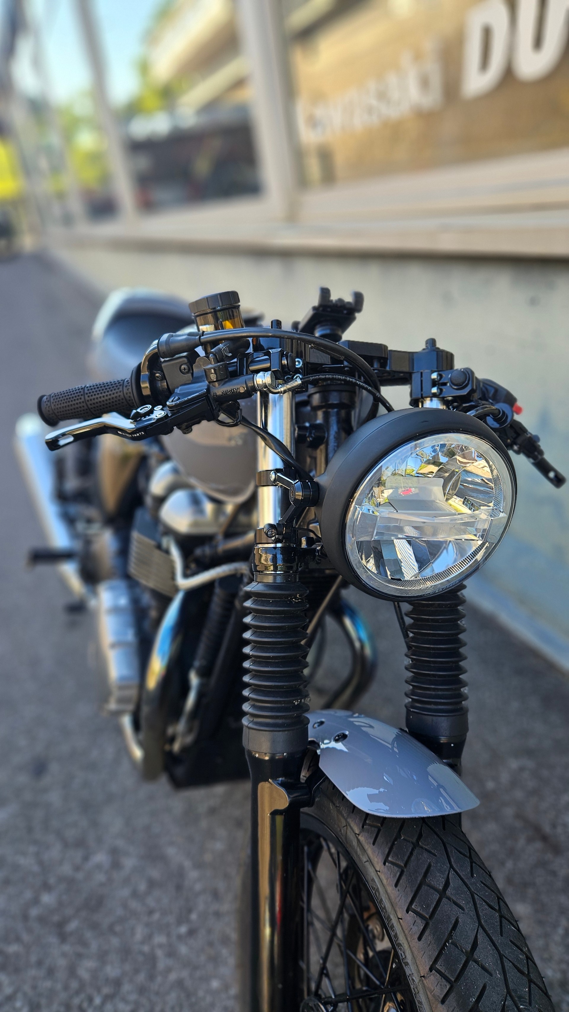 TRIUMPH Thruxton 900-image-5
