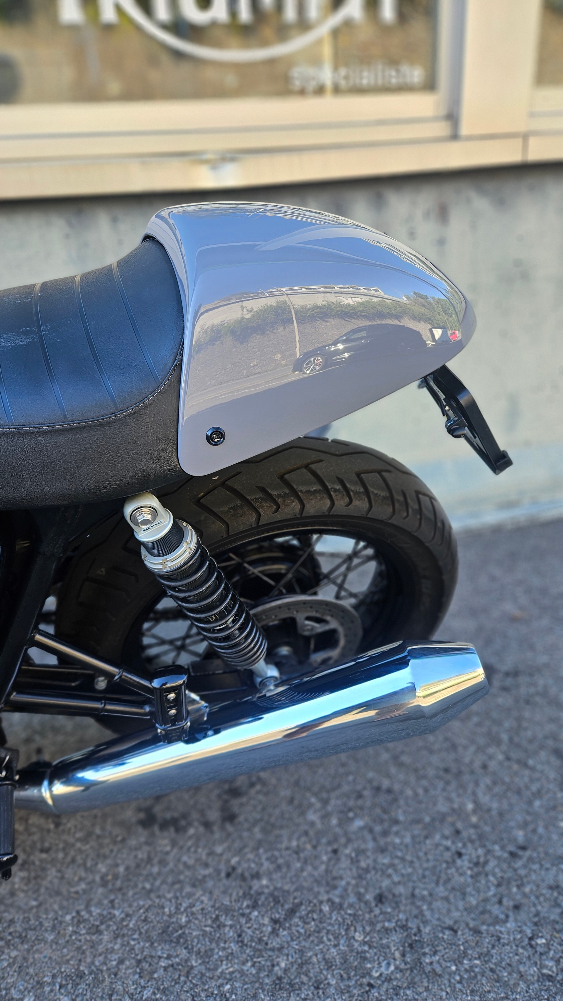 TRIUMPH Thruxton 900-image-2