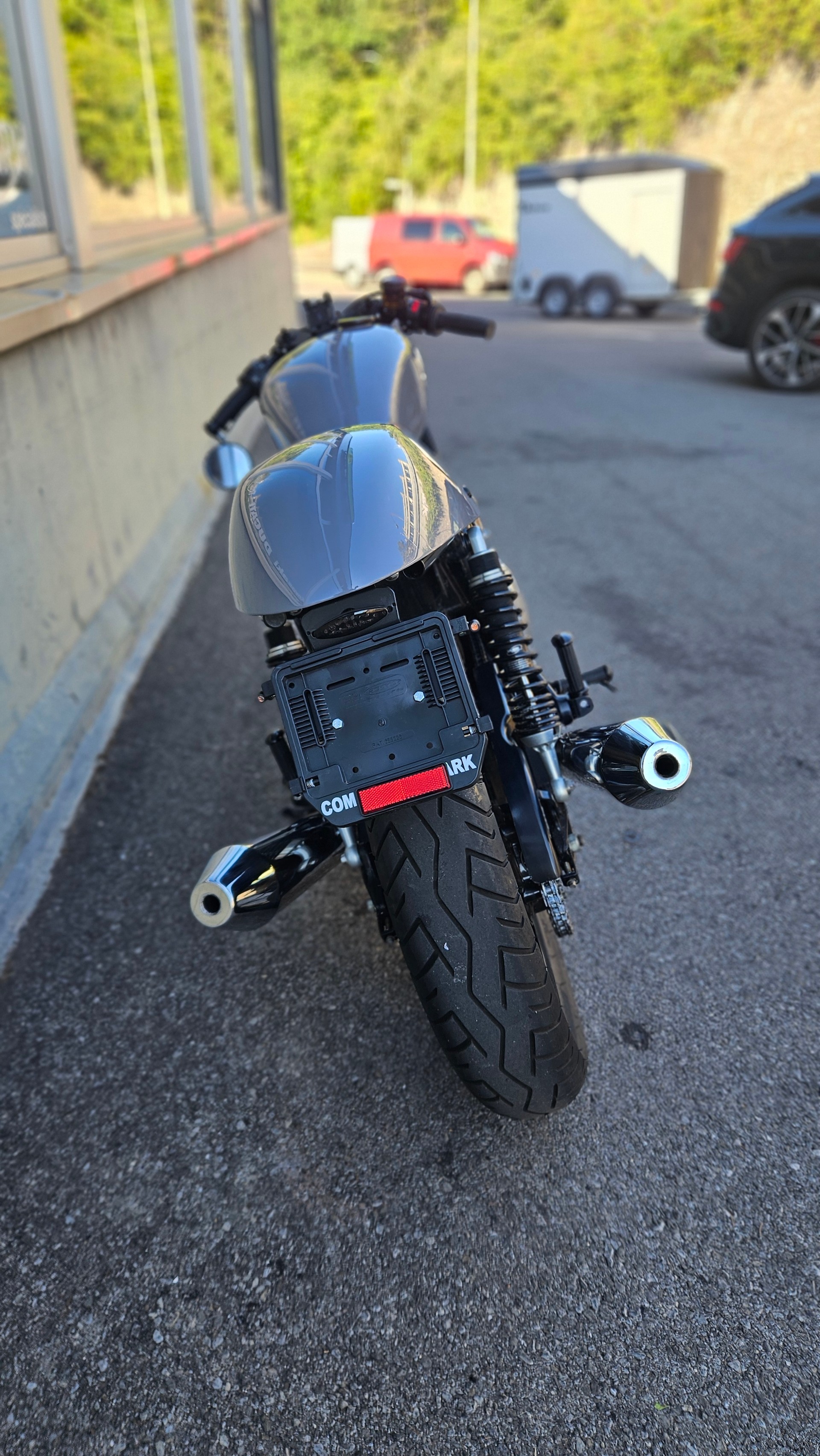 TRIUMPH Thruxton 900-image-4