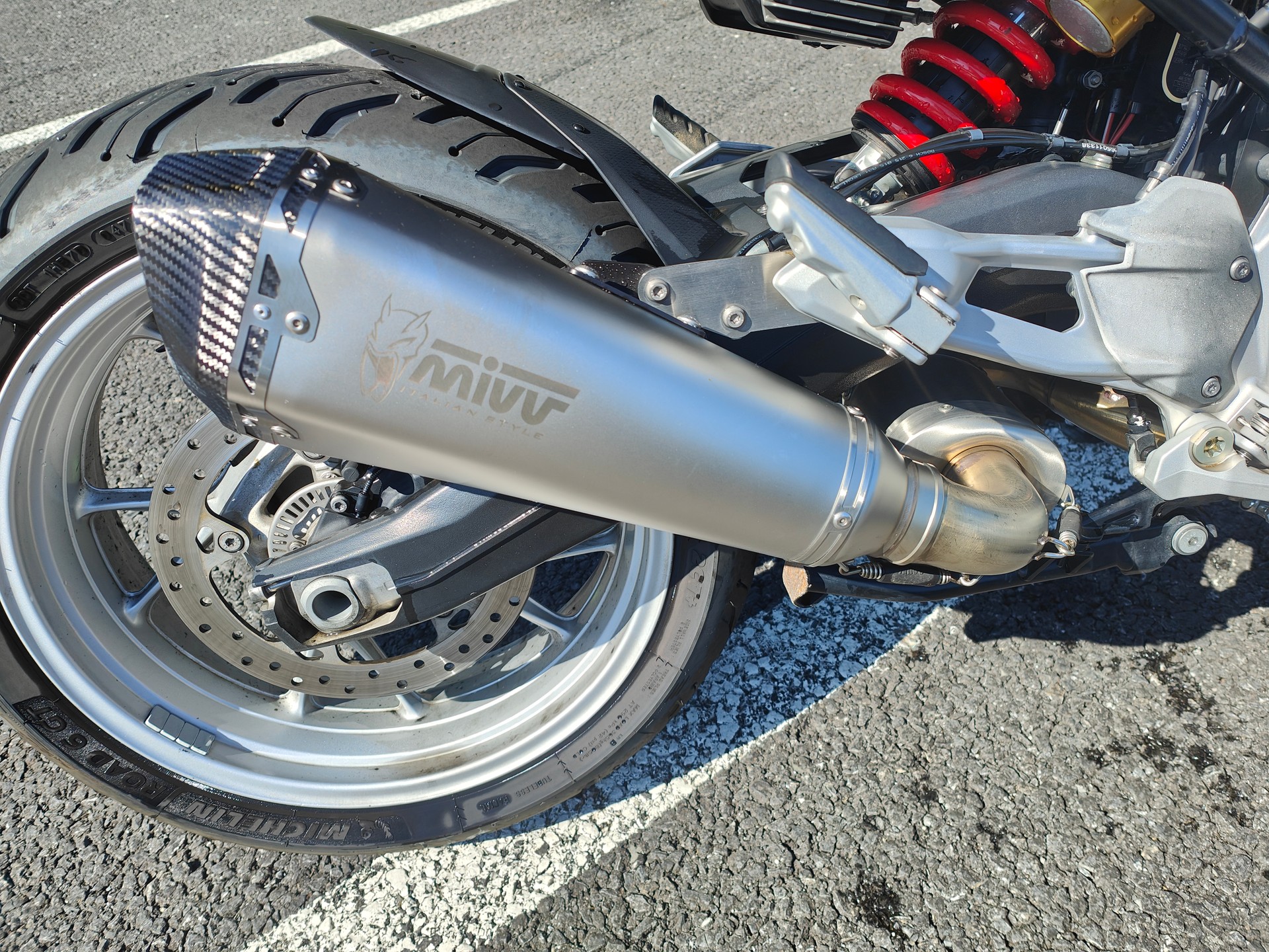 BMW F 900 XR A2 (35kW) ABS-image-2