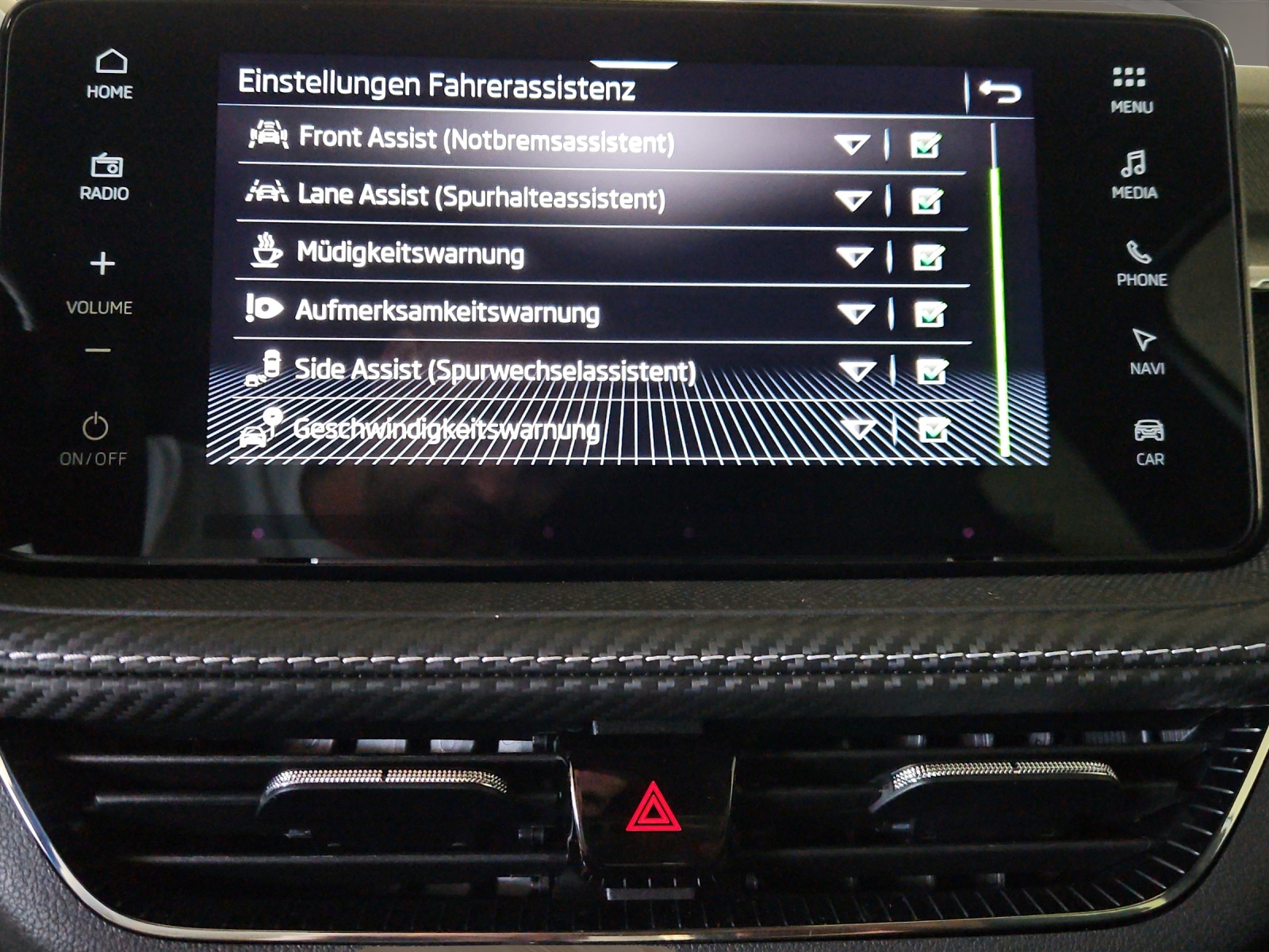 SKODA Fabia 1.5 TSI Motorsport DSG-image-17