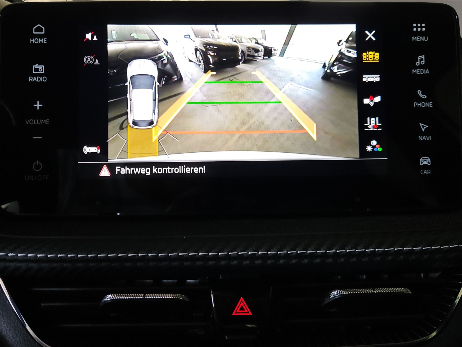 SKODA Fabia 1.5 TSI Motorsport DSG-image-14