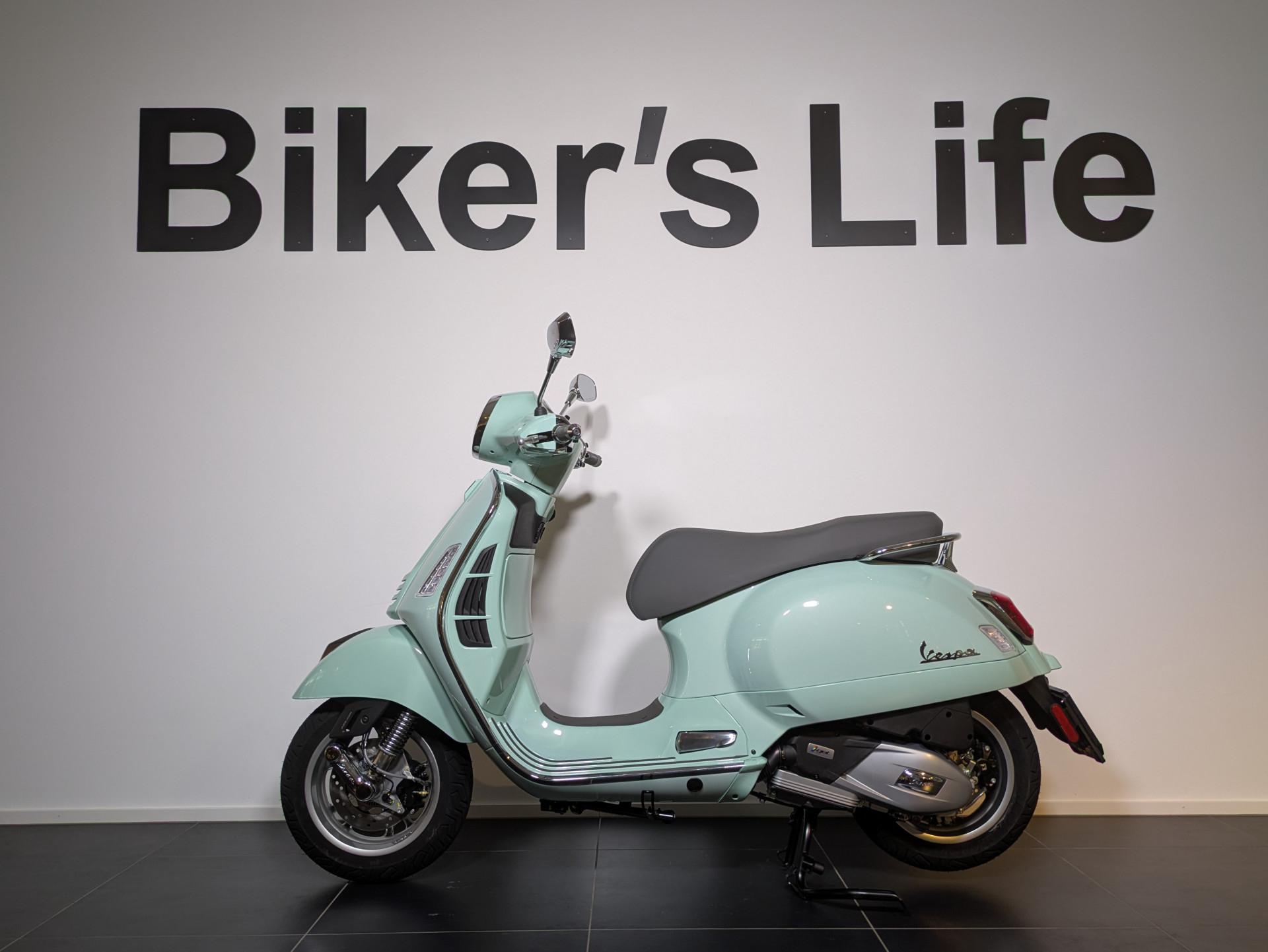 PIAGGIO Vespa GTS 125-image-1
