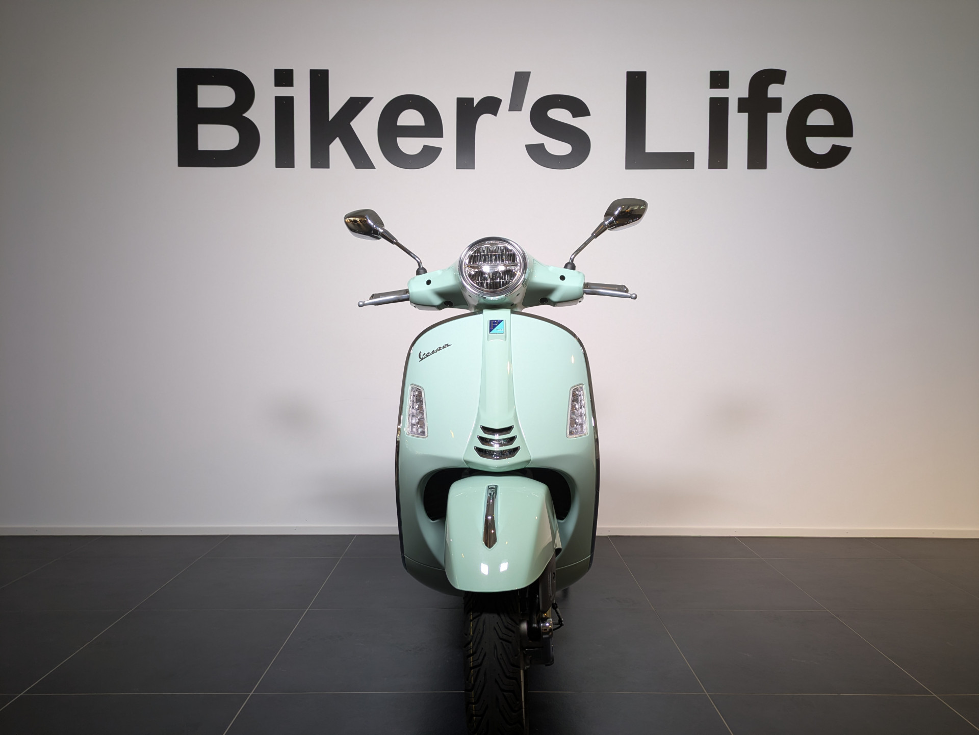 PIAGGIO Vespa GTS 125-image-3