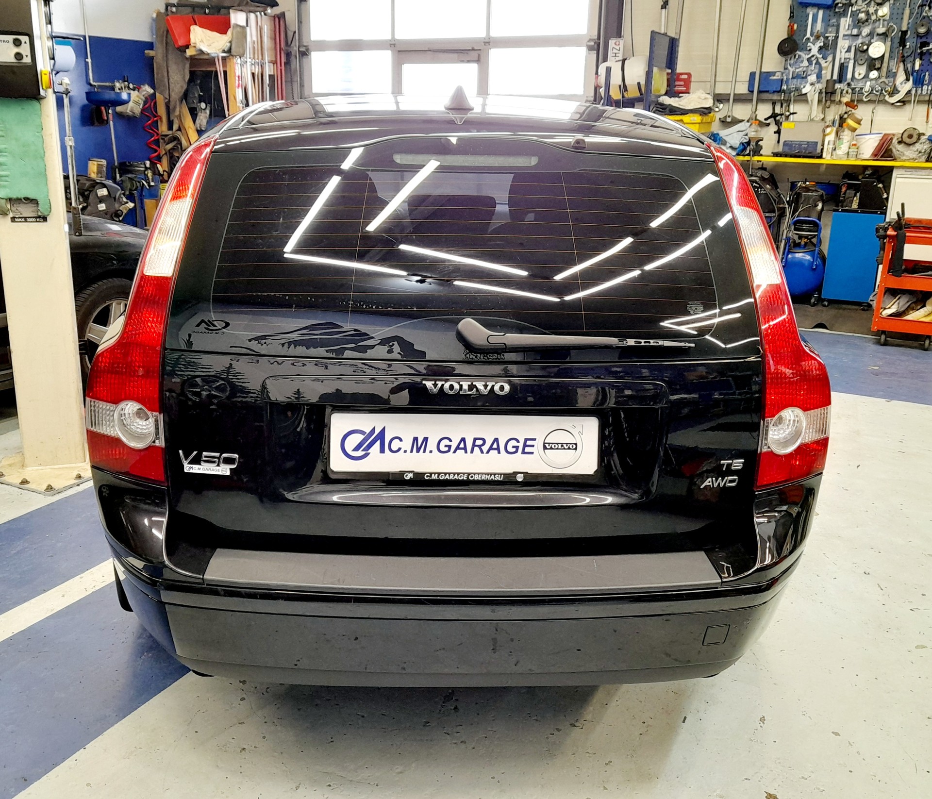 VOLVO V50 T5 AWD Summum-image-4