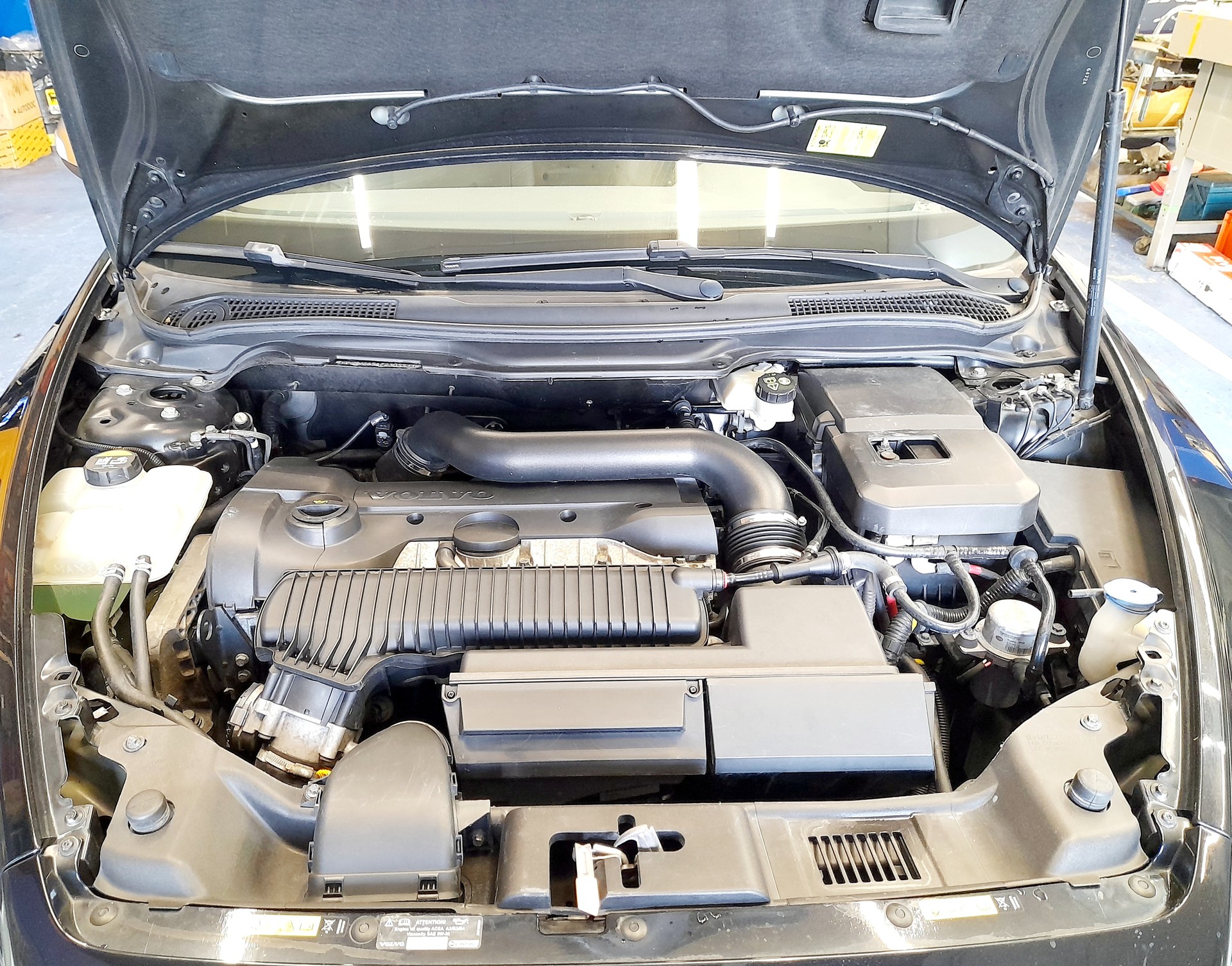 VOLVO V50 T5 AWD Summum-image-8