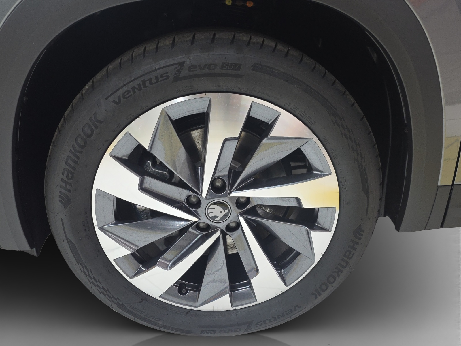SKODA Kodiaq 2.0 TSI Selection 4x4-image-13