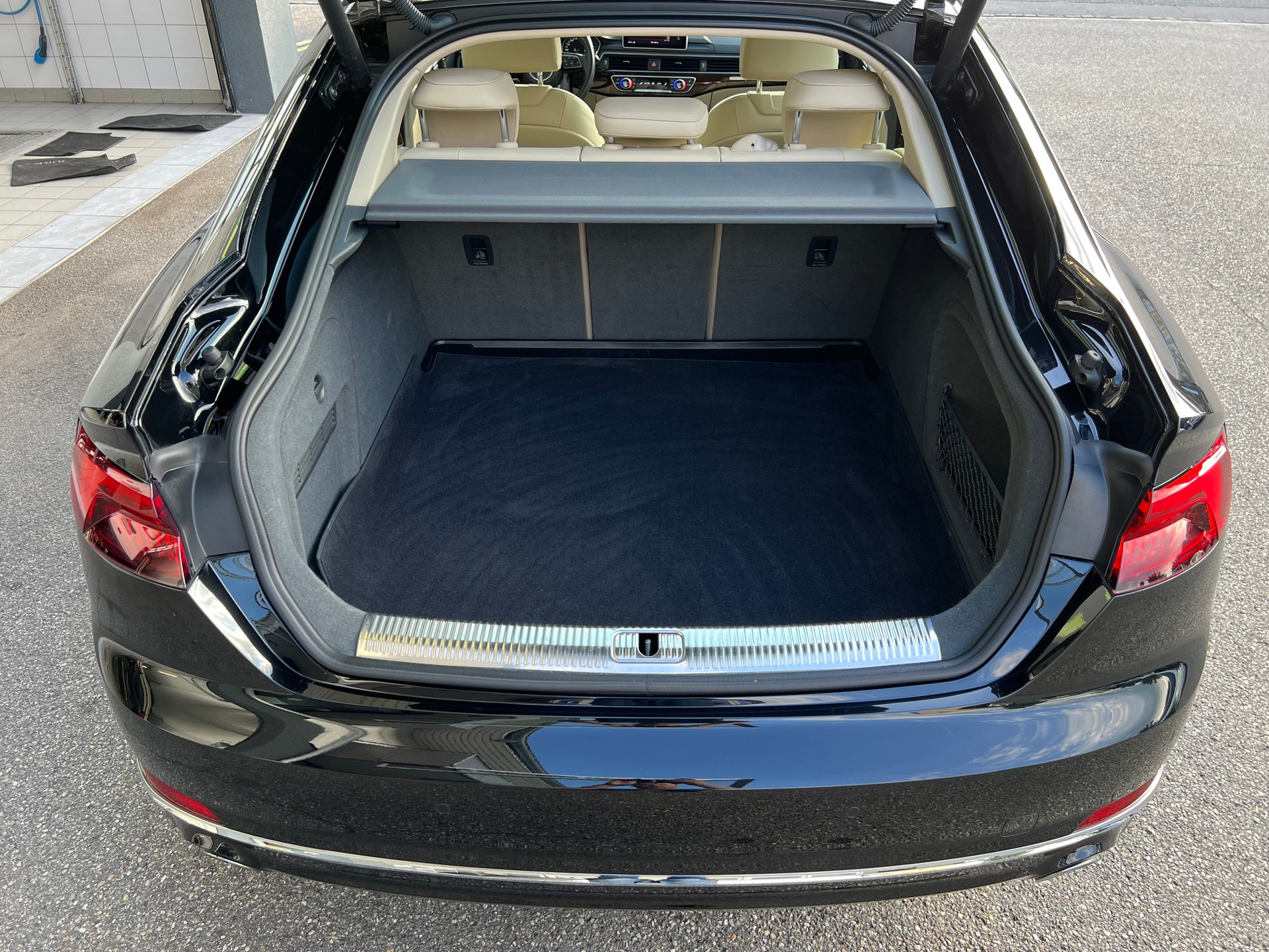 AUDI A5 Sportback 2.0 TFSI Design quattro S-Tronic-image-14
