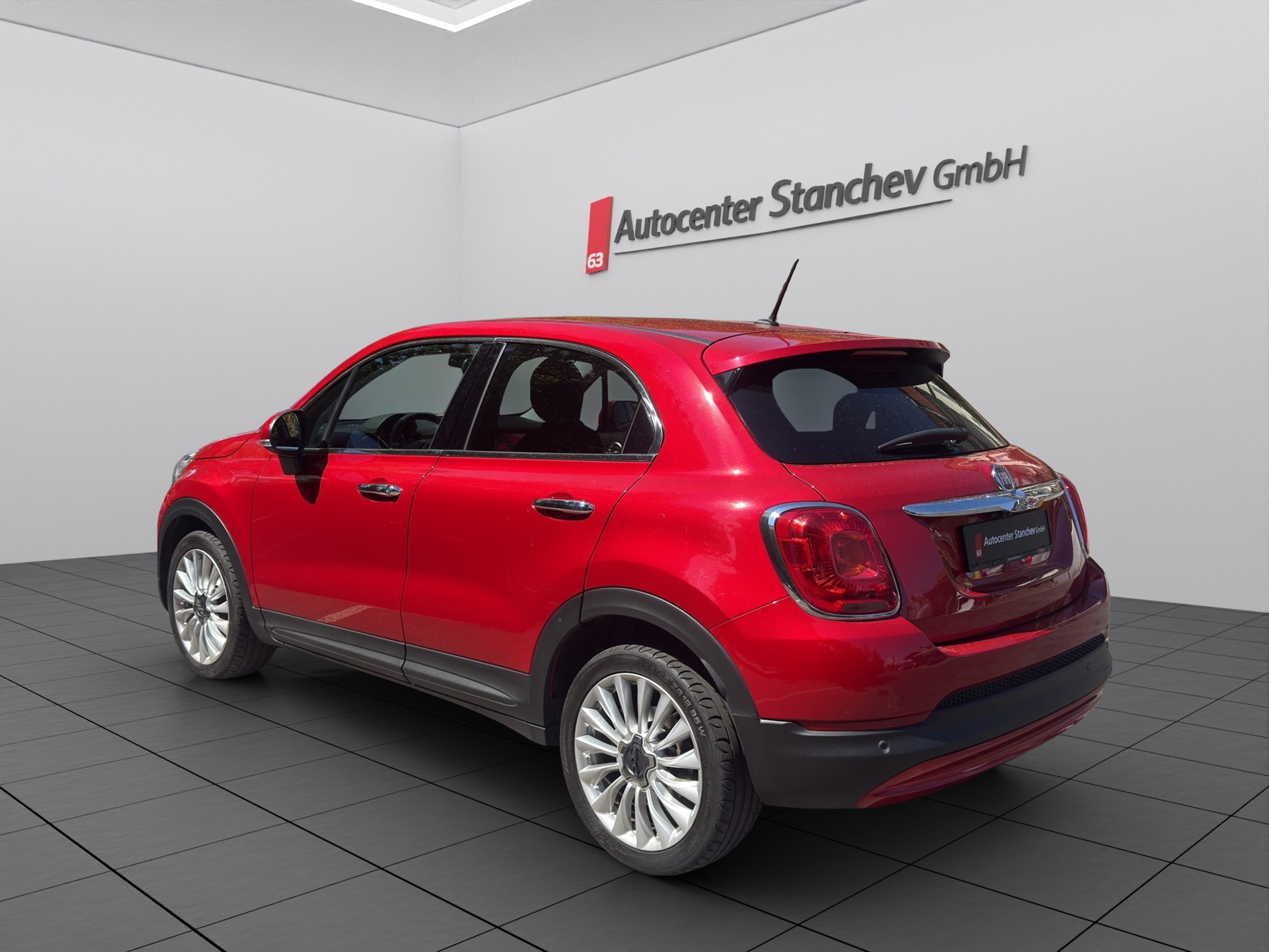 FIAT 500X 1.6 MJ Lounge-showroom-element-3