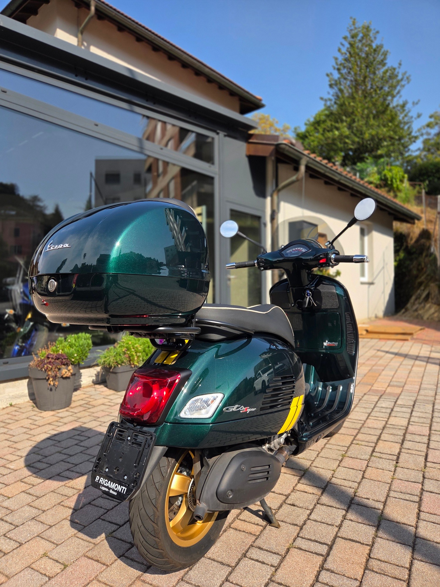PIAGGIO racing Sixties-image-3