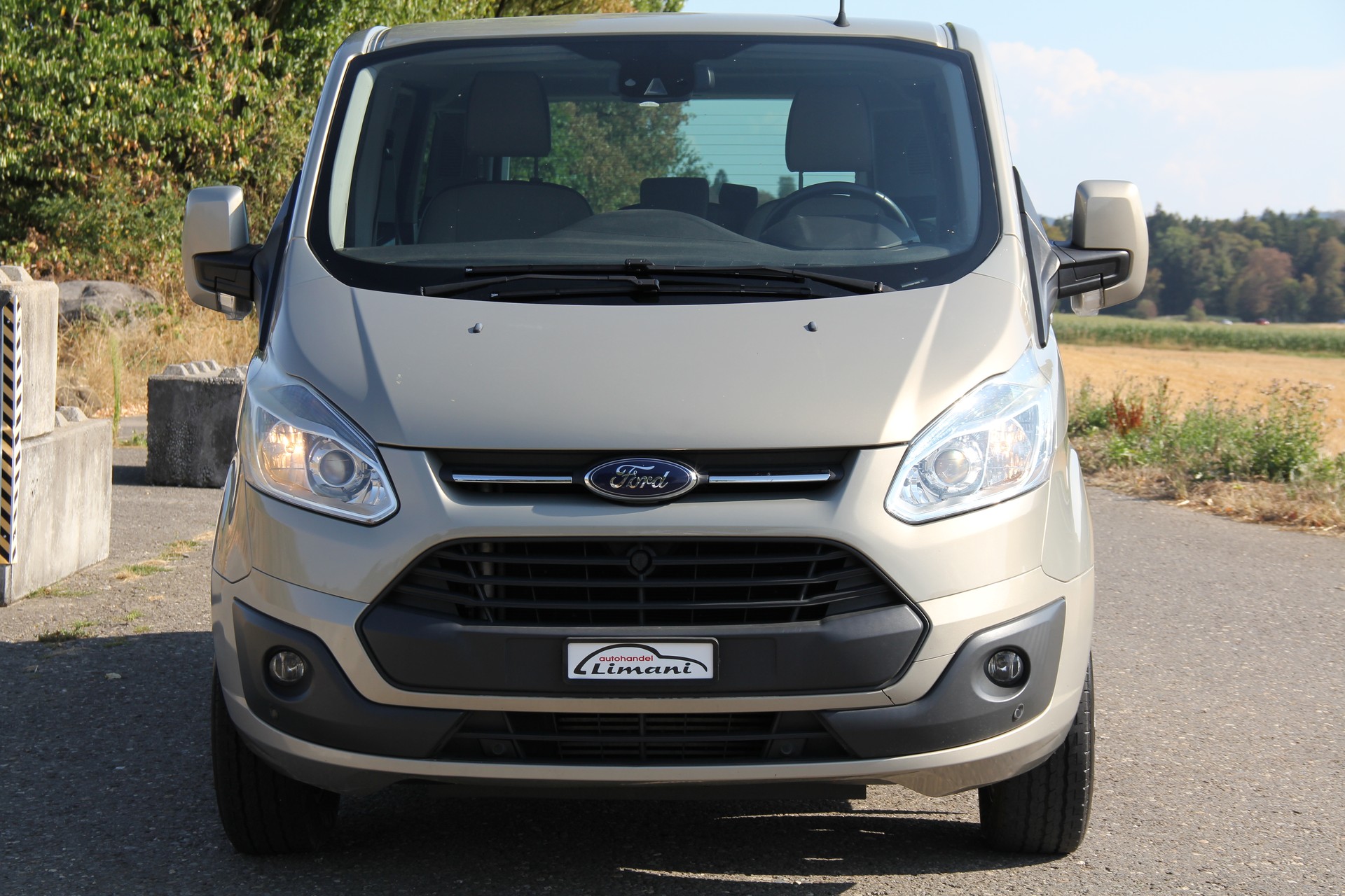 FORD Tourneo Custom 300 L1H1 Titanium-showroom-element-2