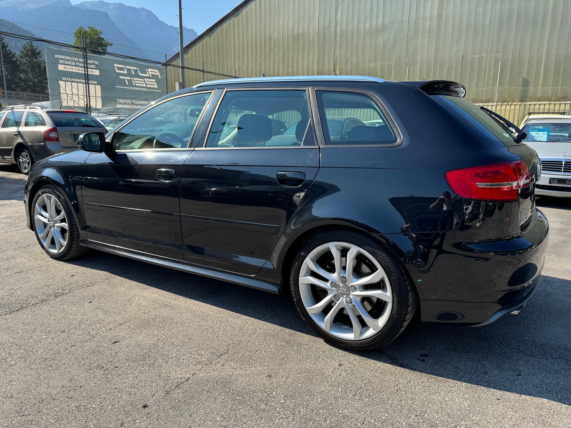 AUDI S3 Sportback 2.0 TFSI quattro S-tronic-image-5