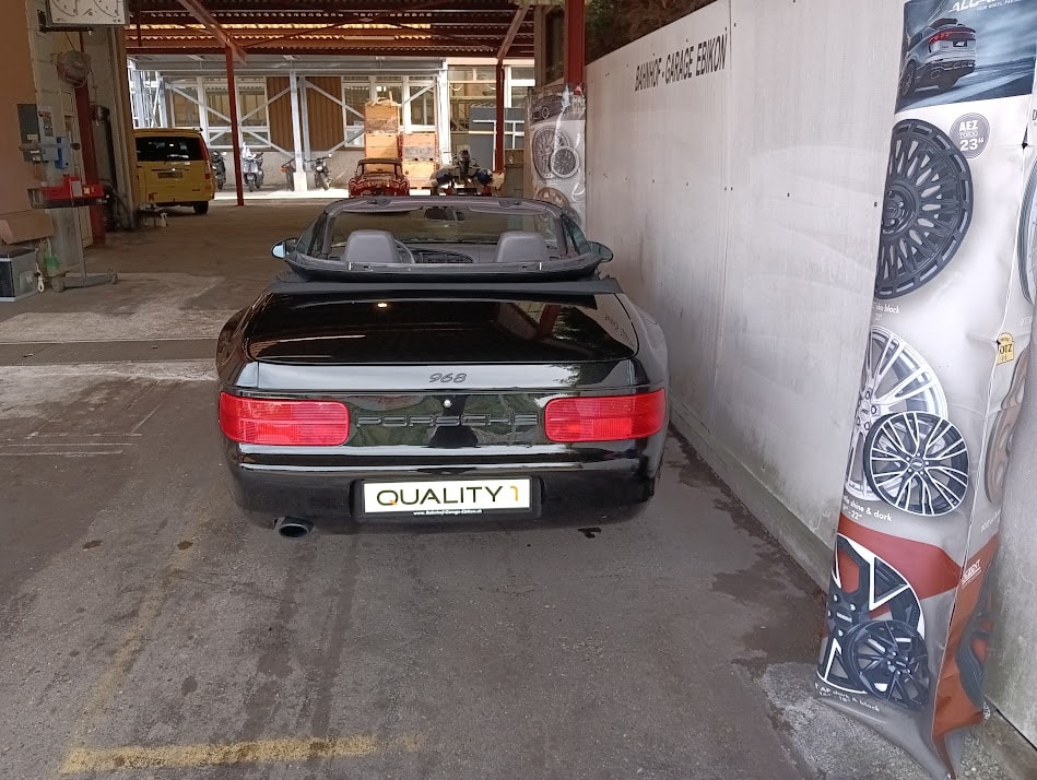 PORSCHE 968 Cabrio-image-5