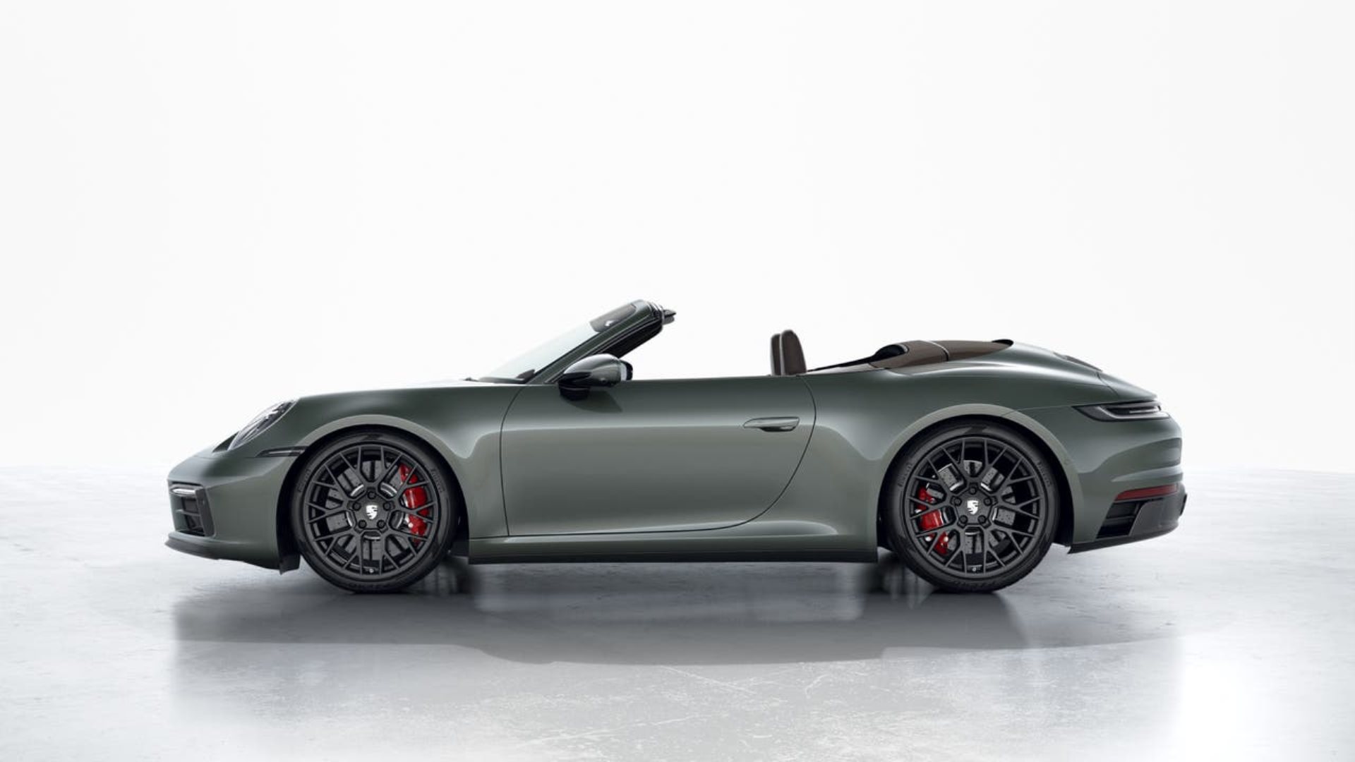 PORSCHE 911 Carrera 4 GTS Cabriolet-showroom-element-1