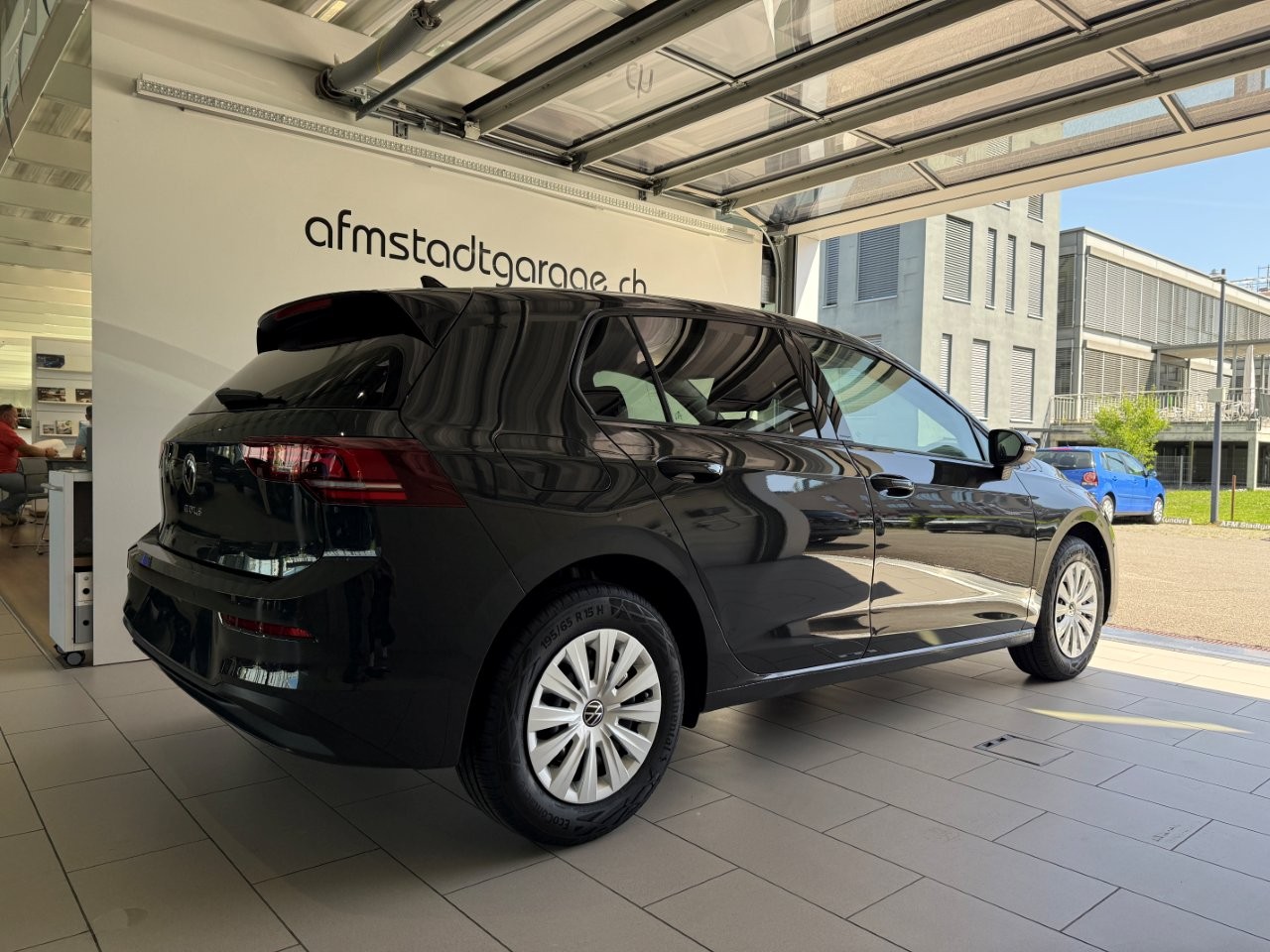 VW Golf 1.5 e TSI mHEV Basis DSG-showroom-element-2
