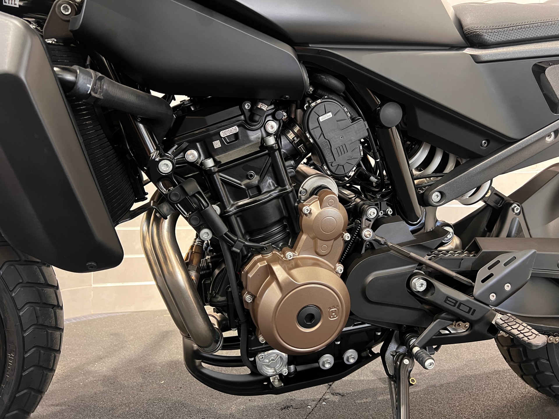 HUSQVARNA SVARTPILEN 801-image-13