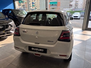 SUZUKI Swift 1.2 Piz Sulai Top Hybrid 4x4-image-8