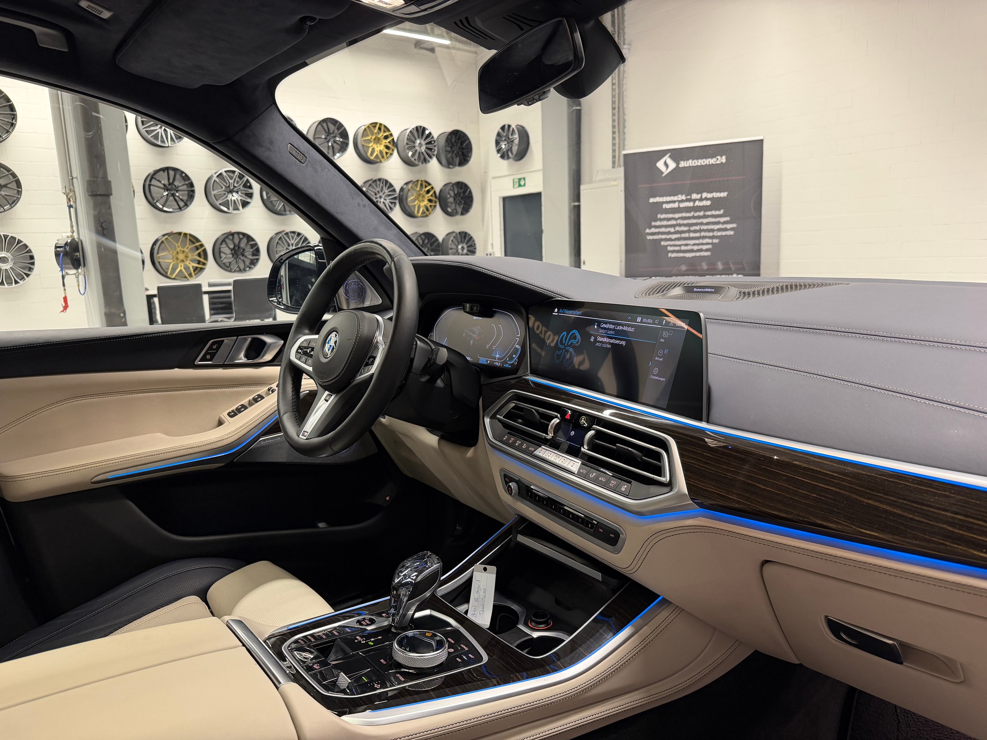 BMW X5 45e xDrive SAG *M Sport*CH-Auto*BMW Premium Selection Garantie bis 22.4.2027*Top Ausstattung*-image-17