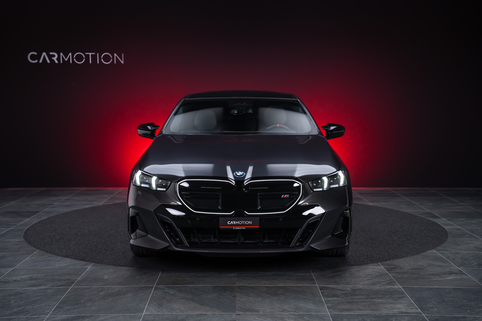 BMW i5 M60 xDrive M Sport Pro / CH-Fahrzeug /Iconic Glow / Panorama-Glasdach-showroom-element-1