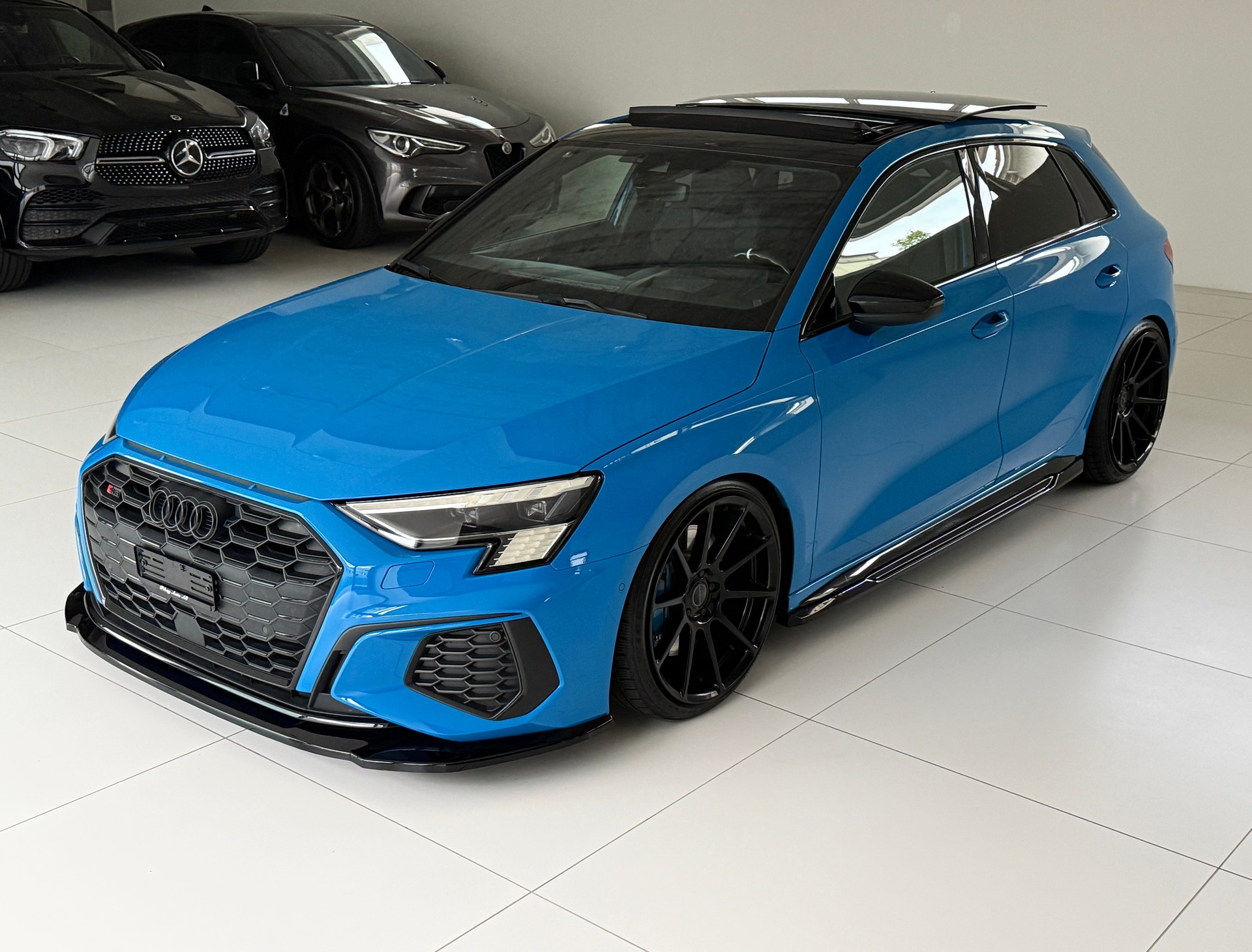 AUDI S3 Sportback 2.0 TFSI quattro S-tronic ***Einzelstück***Vollausstattung***-showroom-element-3