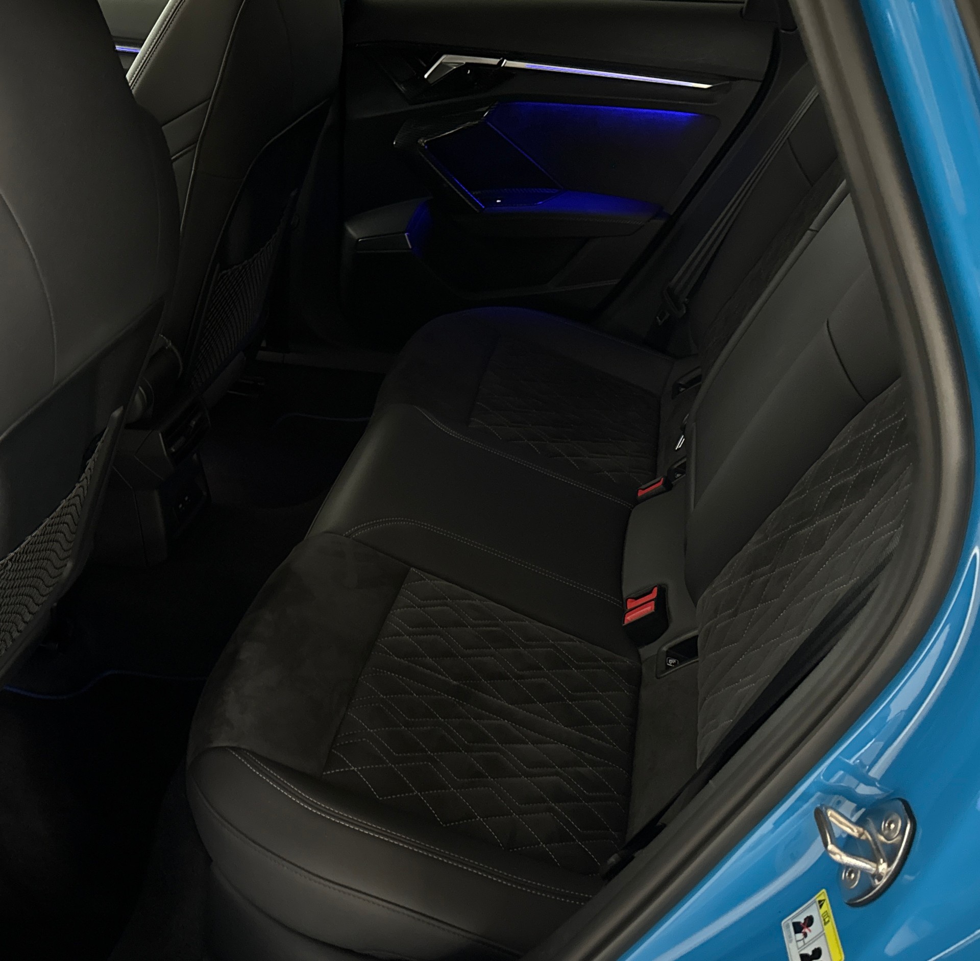 AUDI S3 Sportback 2.0 TFSI quattro S-tronic ***Einzelstück***Vollausstattung***-image-28
