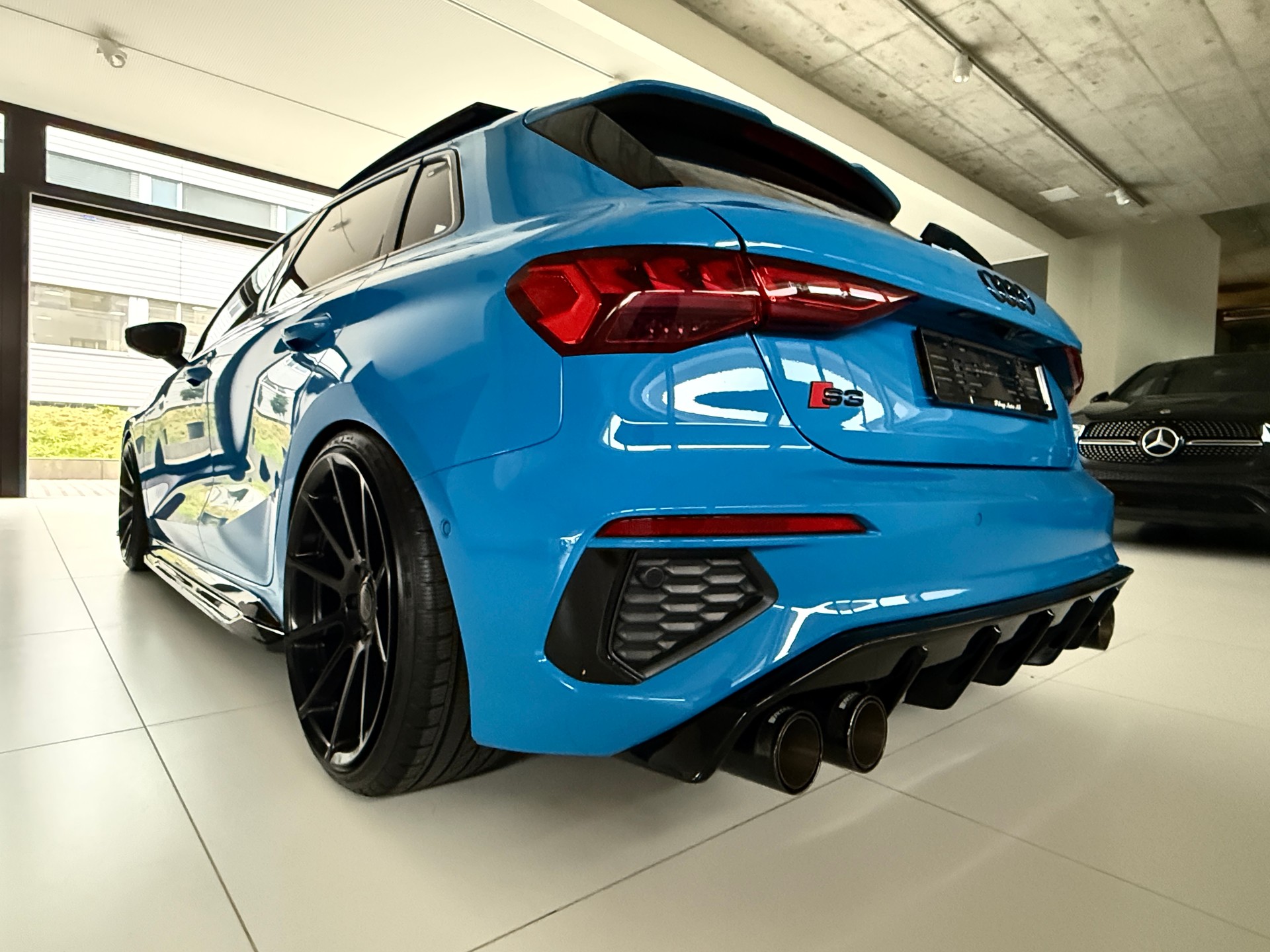 AUDI S3 Sportback 2.0 TFSI quattro S-tronic ***Einzelstück***Vollausstattung***-image-32