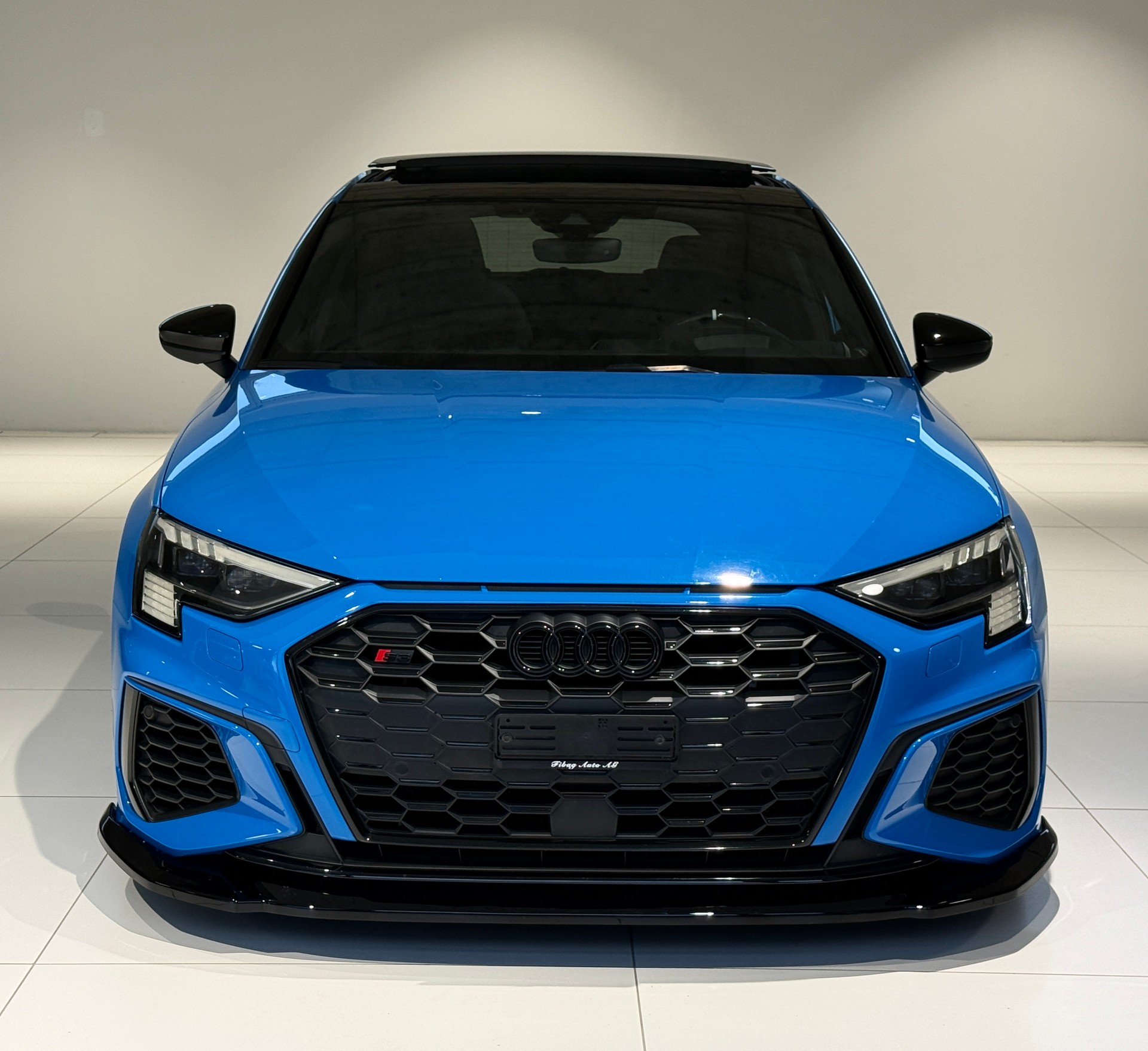 AUDI S3 Sportback 2.0 TFSI quattro S-tronic ***Einzelstück***Vollausstattung***-showroom-element-1