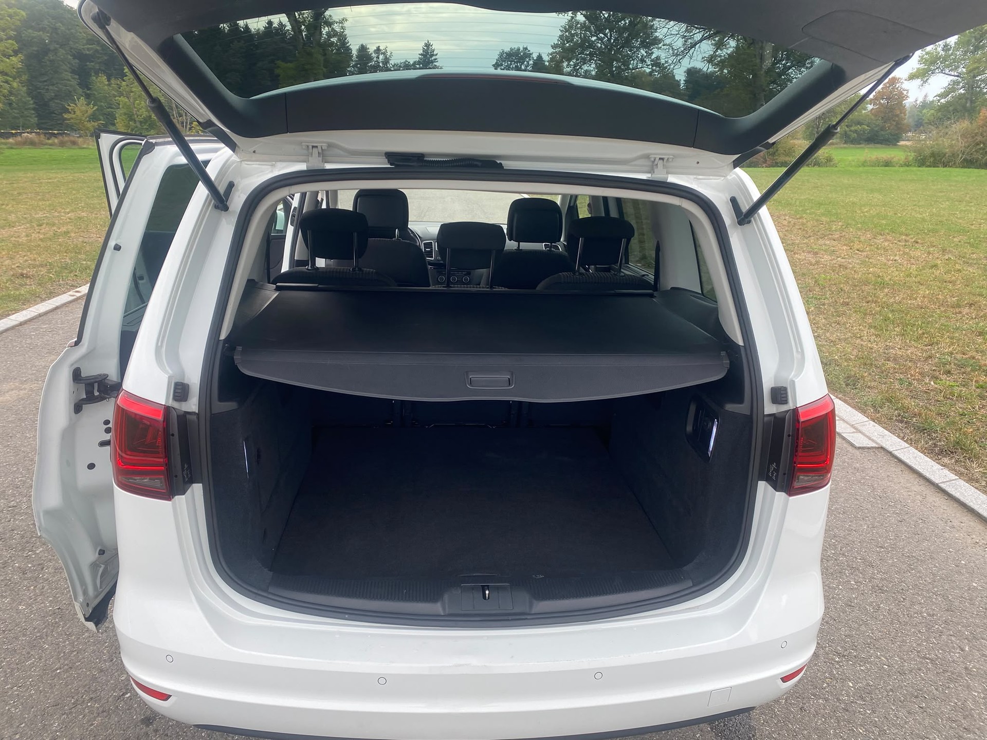 SEAT Alhambra 2.0 TDI 4Drive Style-image-14
