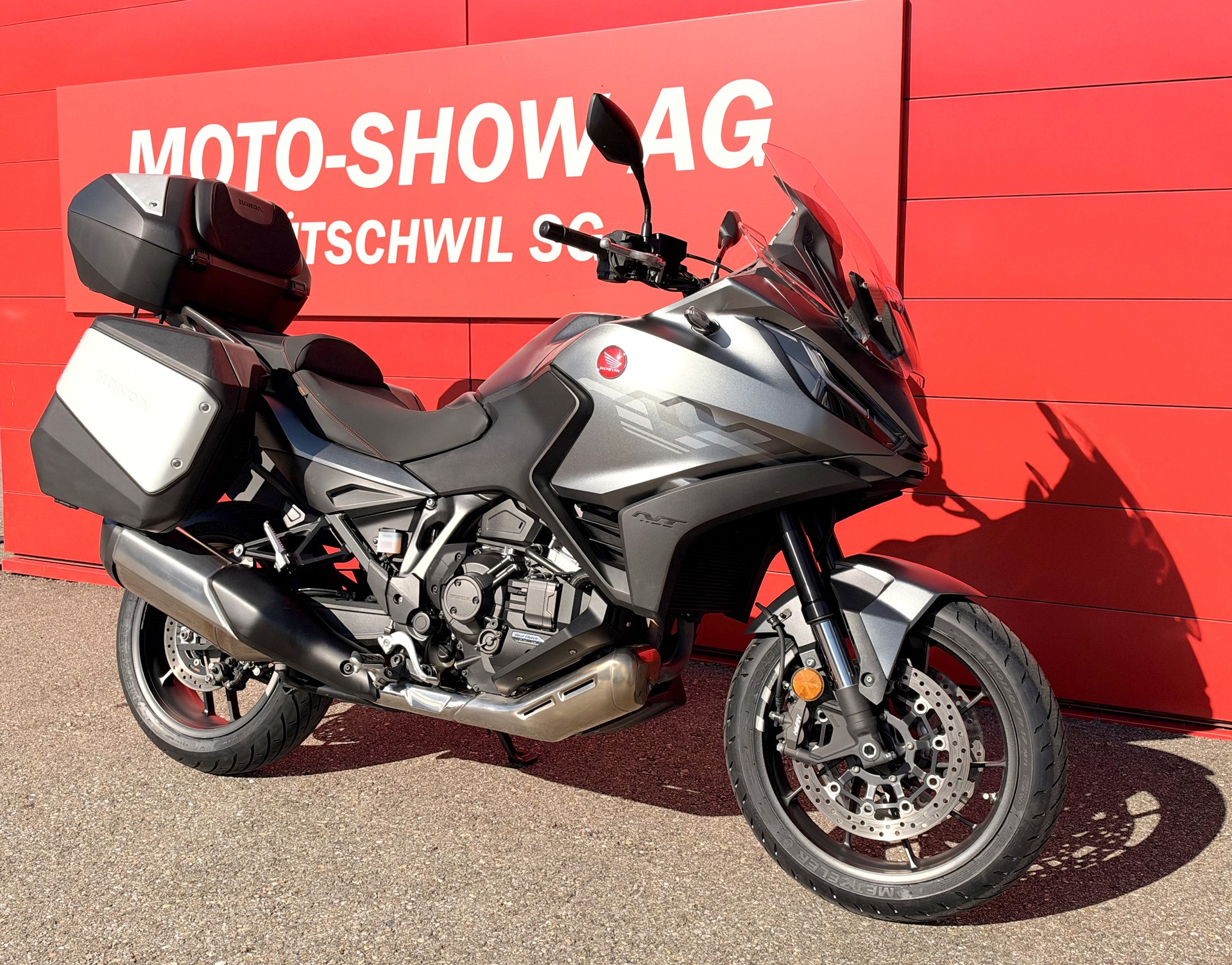 HONDA NT 1100 DCT-image-1