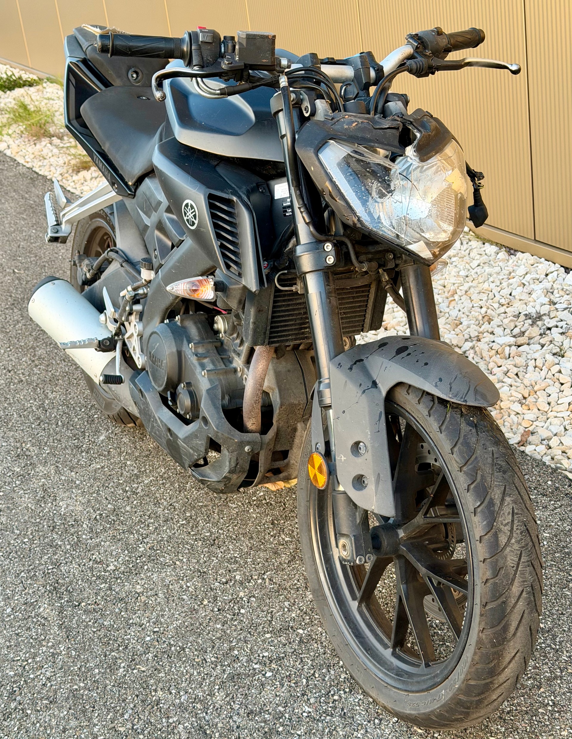 YAMAHA MT-125 ABS-image-2