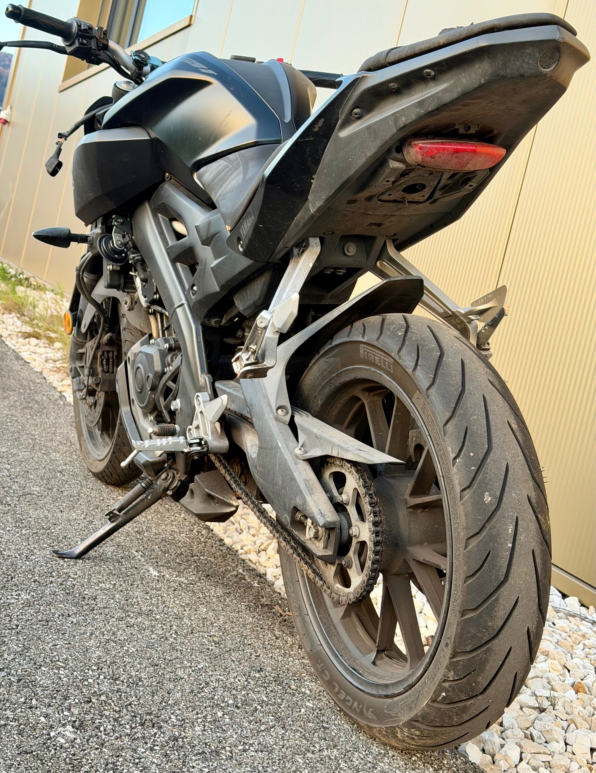 YAMAHA MT-125 ABS-image-12