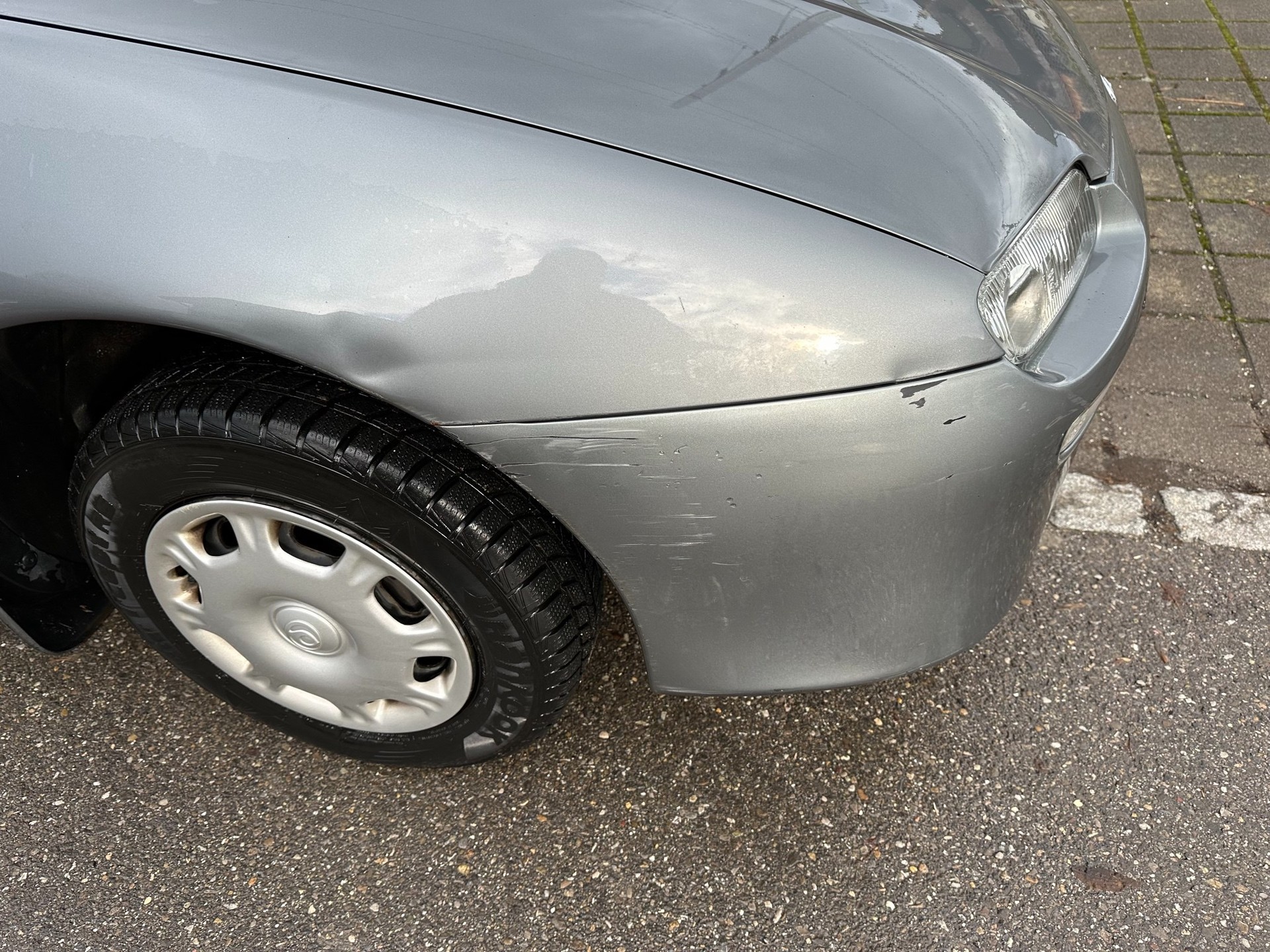 MAZDA 323 F 1.5i FIXPREIS-showroom-element-2