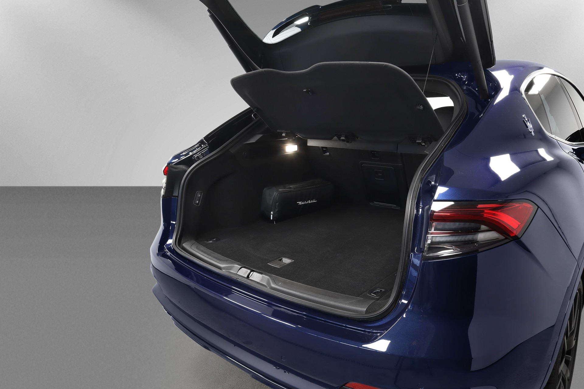 MASERATI Levante 2.0 MHEV GT Hybrid Automatica-image-14