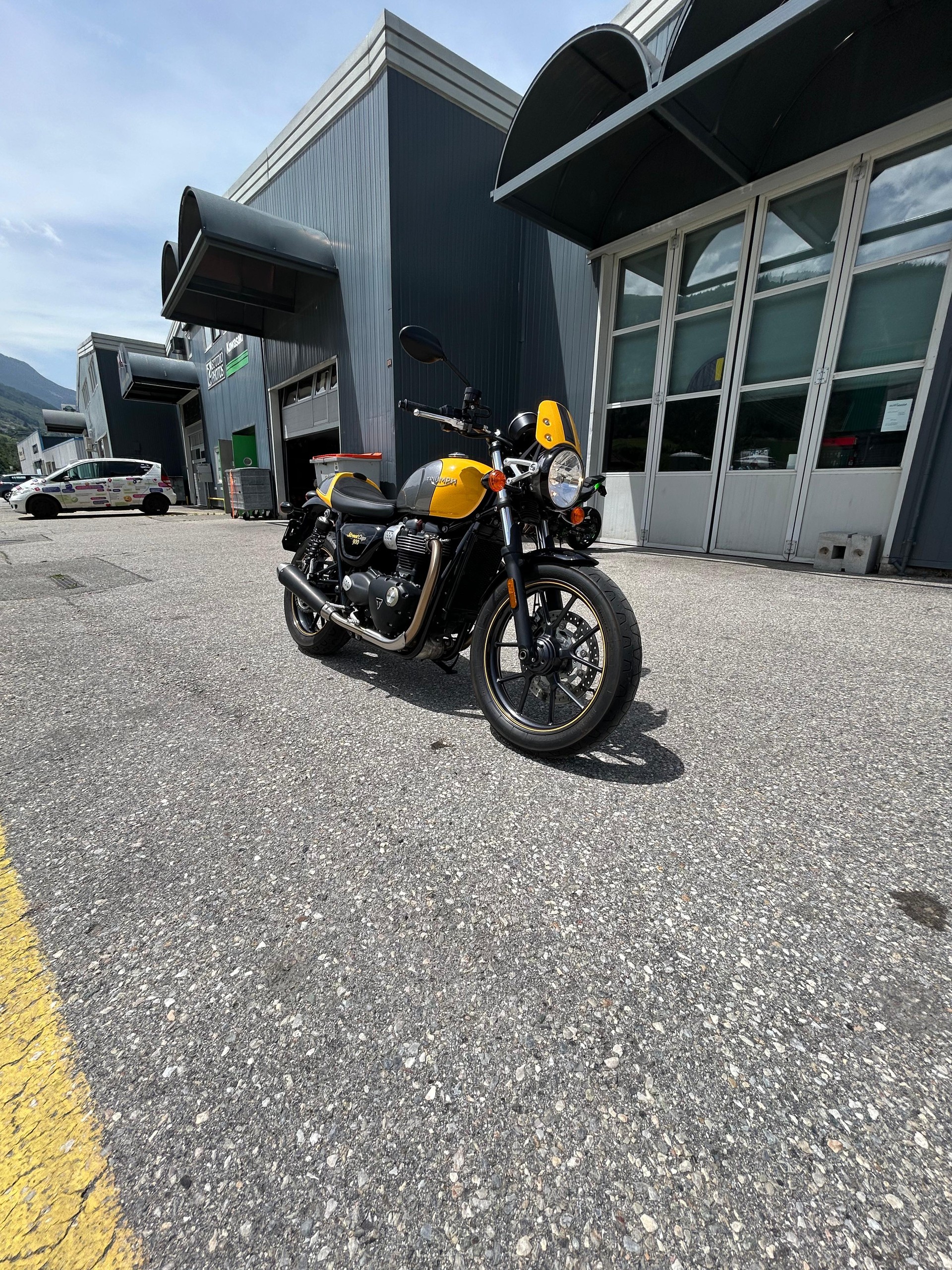 TRIUMPH Street Twin 900 Street Cup ABS