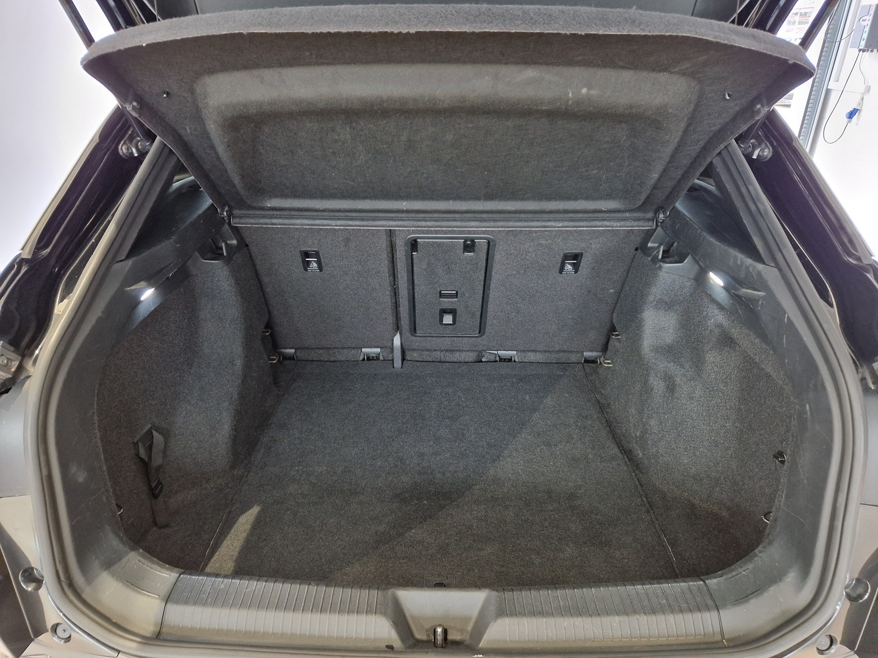 VW ID.4 Pro Performance 77 kWh 1ST-image-5