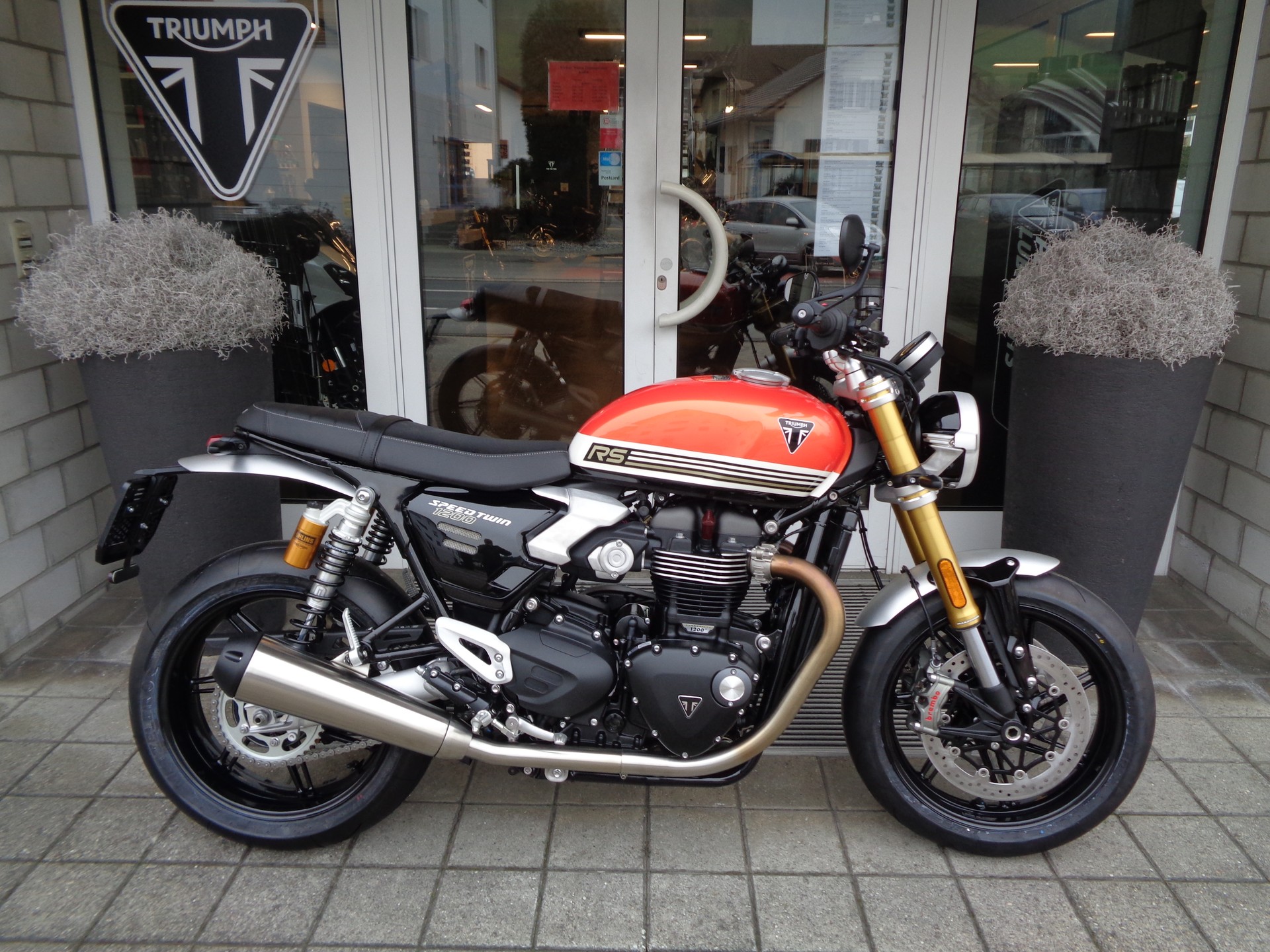 TRIUMPH Speed Twin 1200 RS-image-1